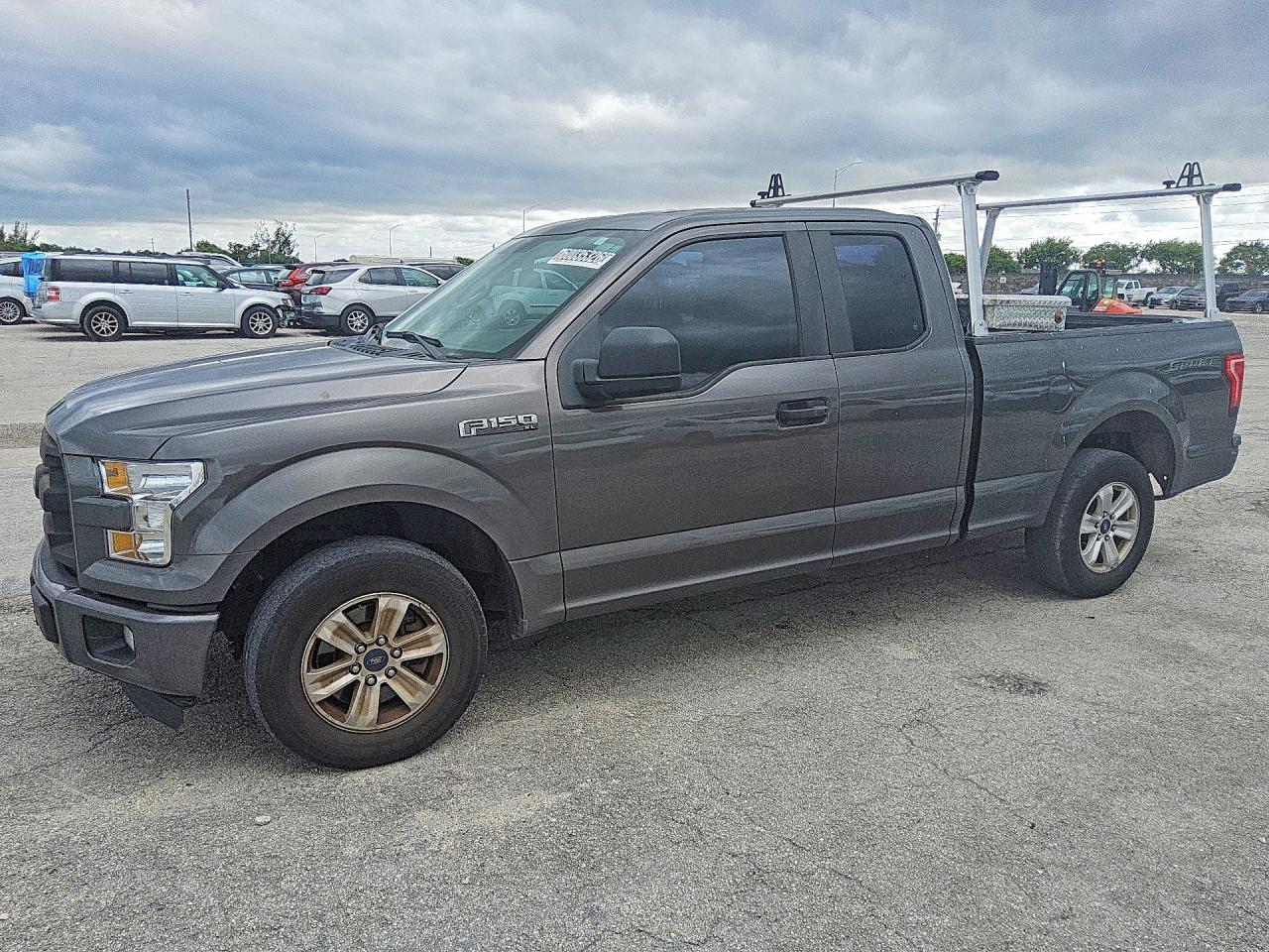 2015 Ford F150 Super Cab Gray vin: 1FTEX1C83FKE68973