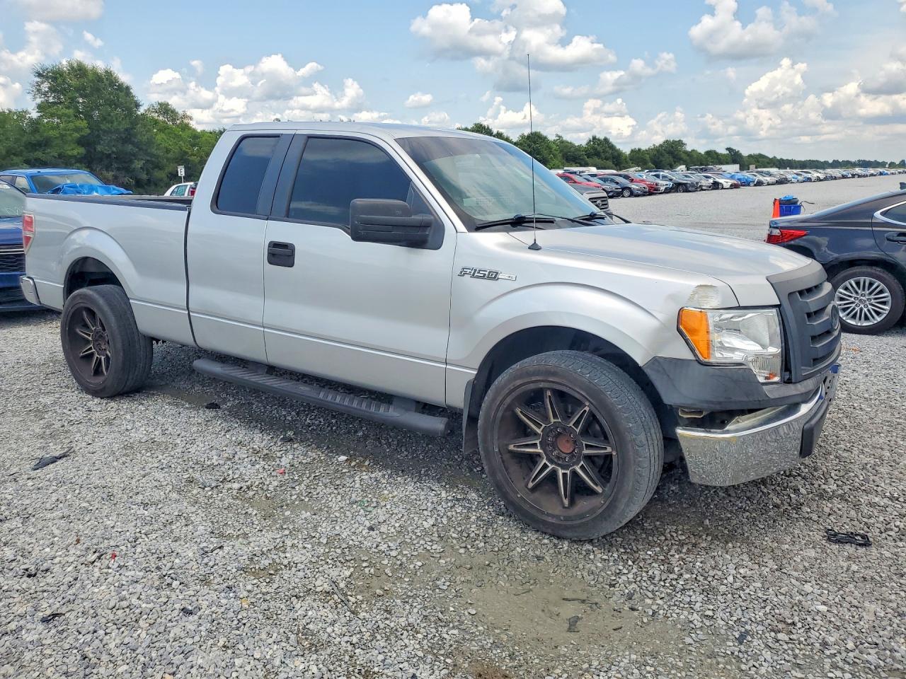 2010 Ford F150 Super Cab Silver vin: 1FTEX1C84AFA70978