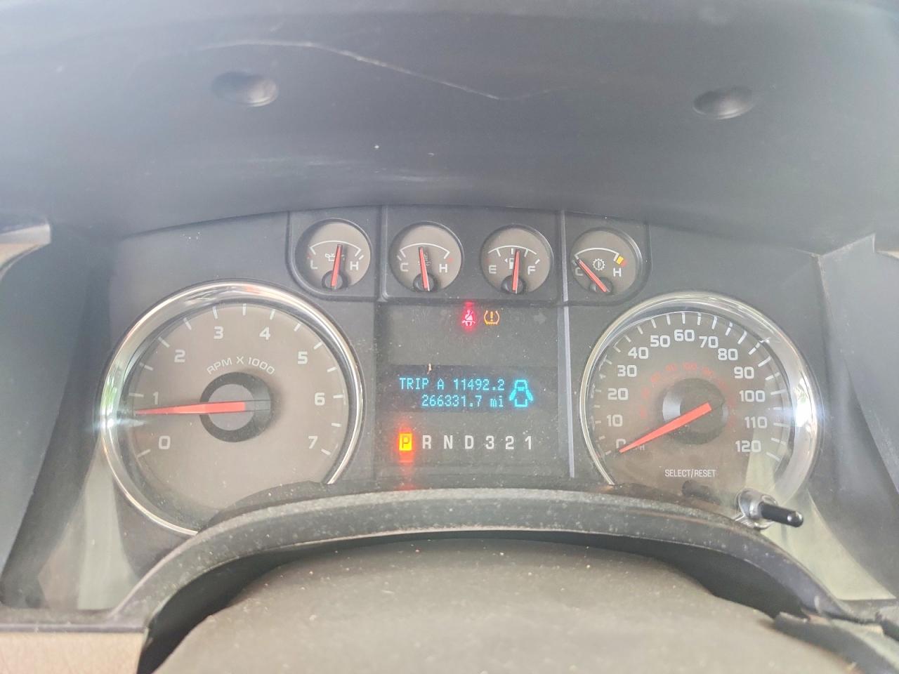 2010 Ford F150 Super Cab White vin: 1FTEX1C86AKA13723