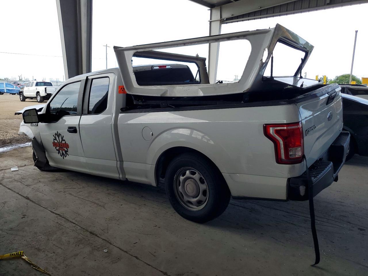 2016 Ford F150 Super Cab White vin: 1FTEX1C86GFA97625