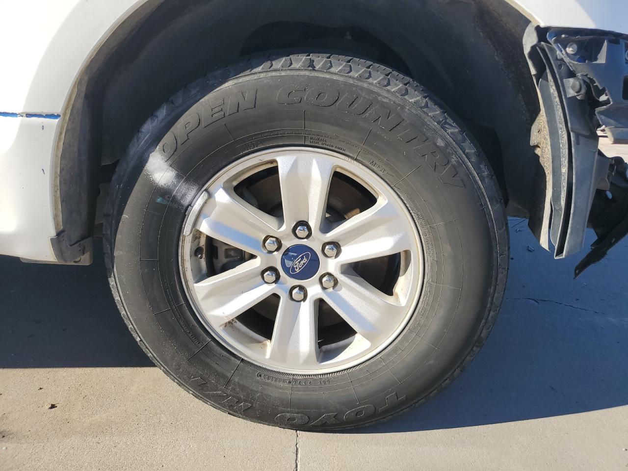 2015 Ford F150 Super Cab Blue vin: 1FTEX1C87FKD85188 Damage: Right Front Wheel, Curb Rash, 3 To 4 Inches