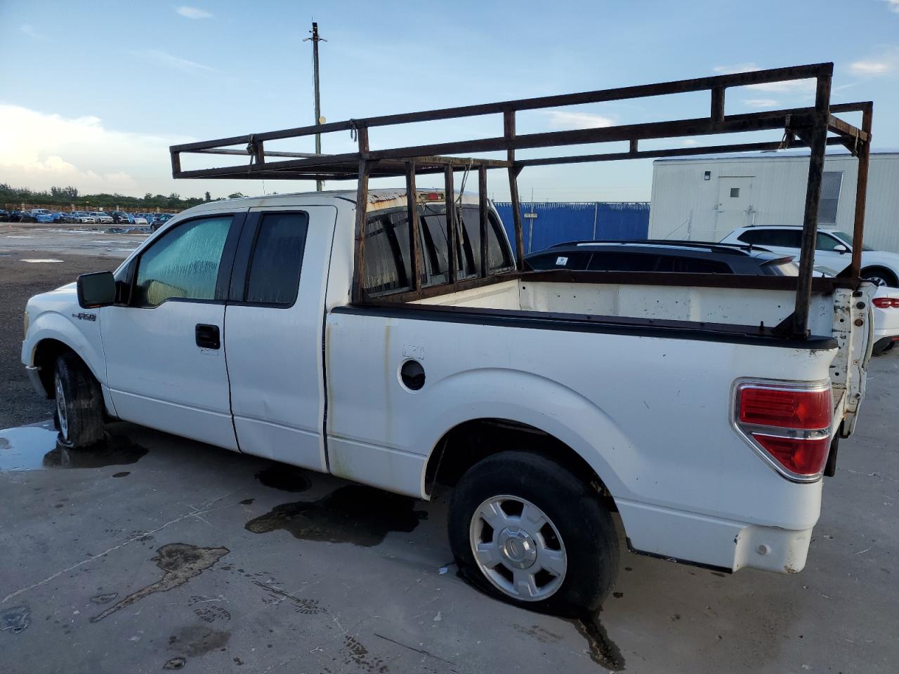 2010 Ford F150 Super Cab White vin: 1FTEX1C89AFC45516 Damage: Left Fuel Door, Missing, Replacement Required