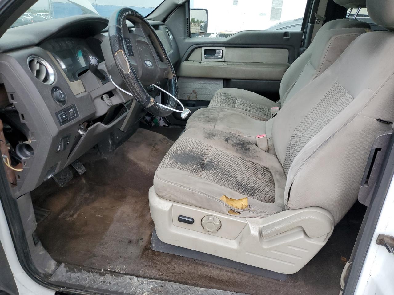2010 Ford F150 Super Cab White vin: 1FTEX1C89AFC45516