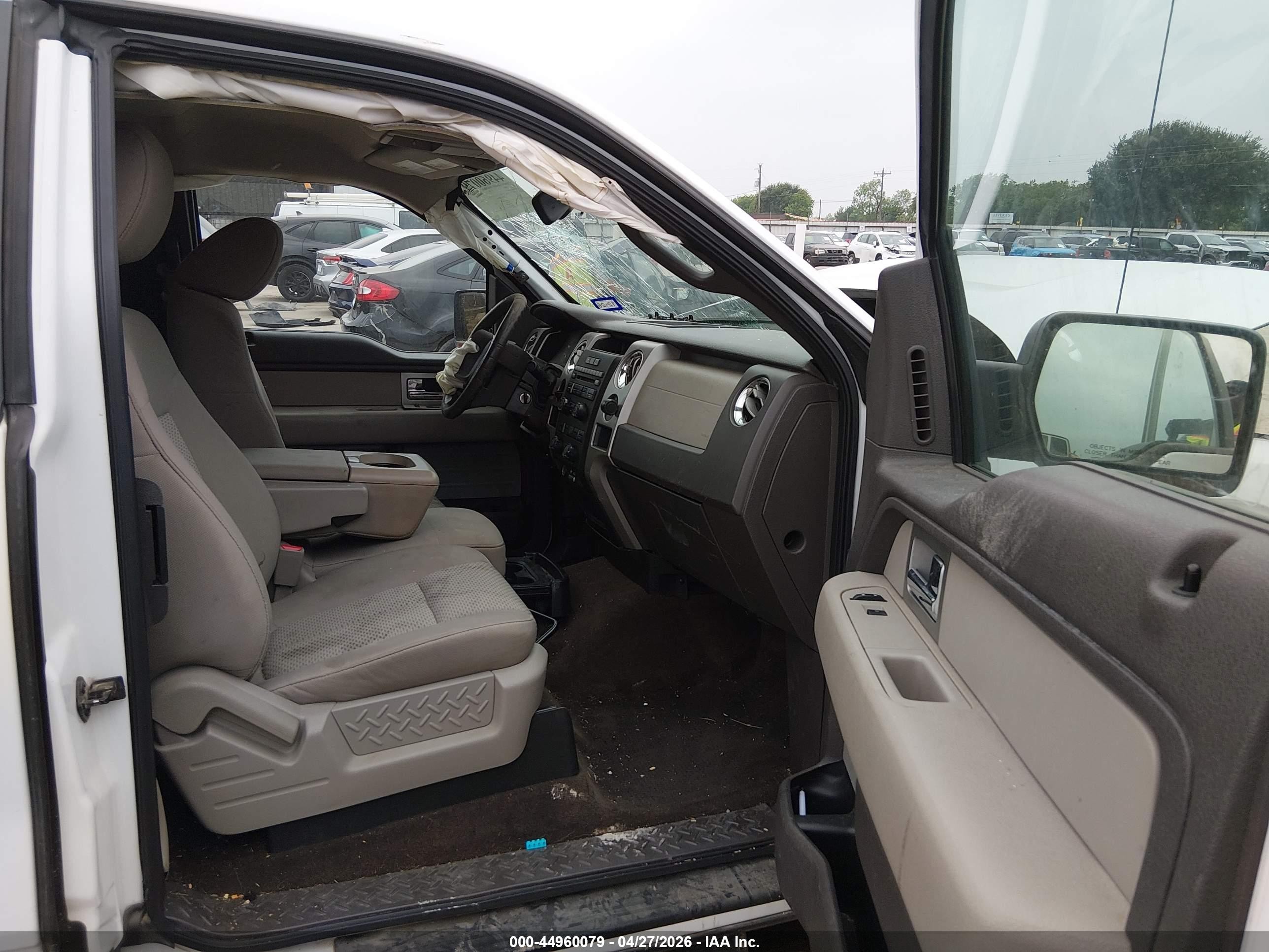 2010 Ford F-150 Xlt White vin: 1FTEX1C89AKA21234