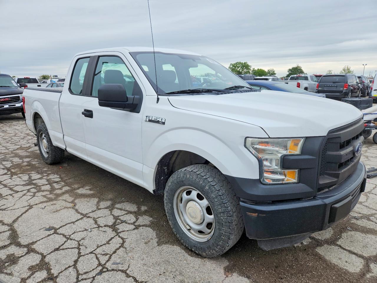 2015 Ford F 150  Stx White vin: 1FTEX1C89FFB70923