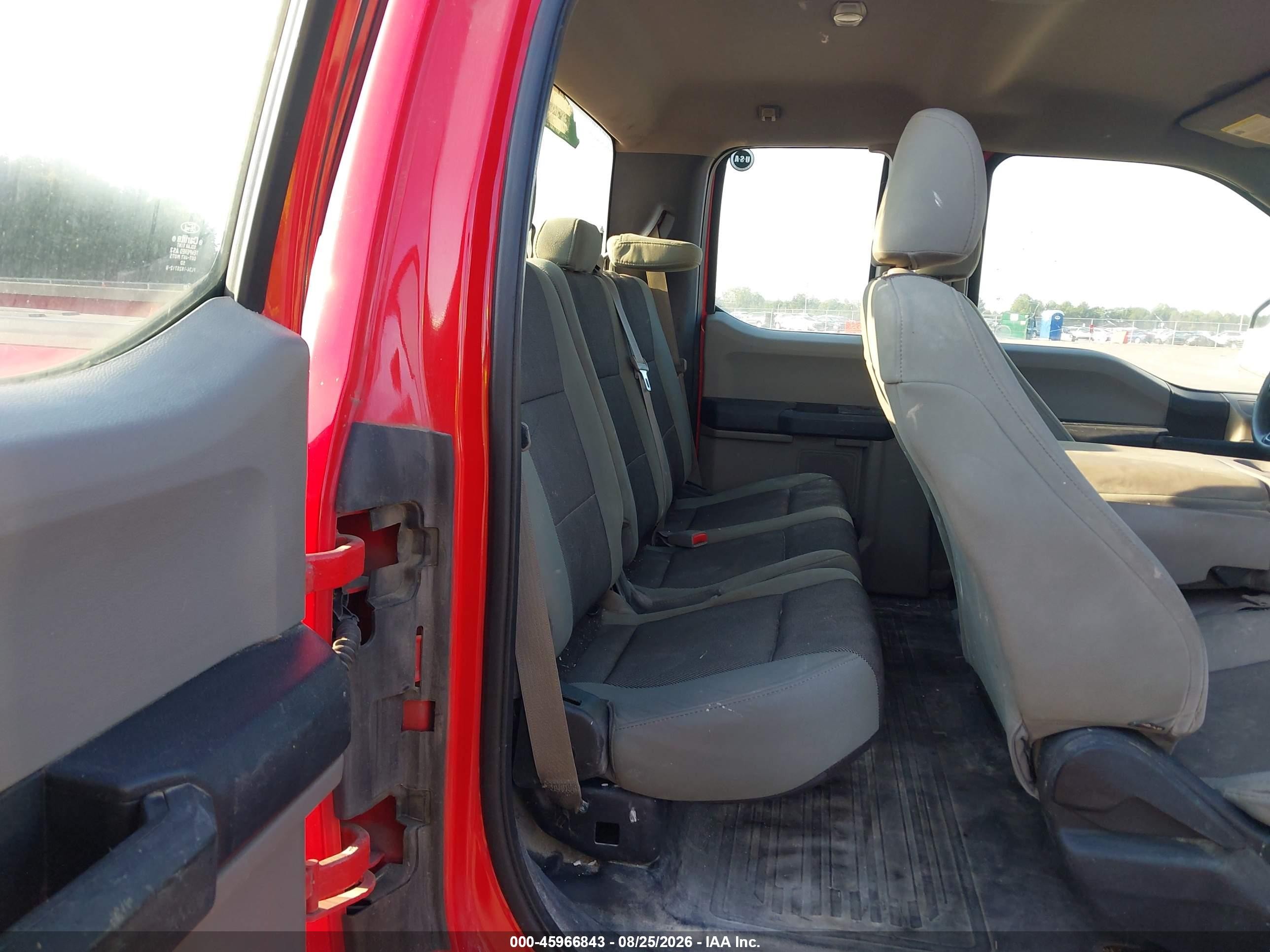 2015 Ford F-150 Xl Красный vin: 1FTEX1C89FKD71650