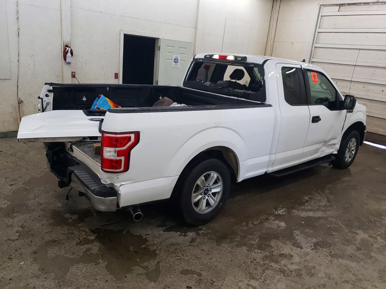 2019 Ford F150 Super Cab White vin: 1FTEX1CB0KKD64740