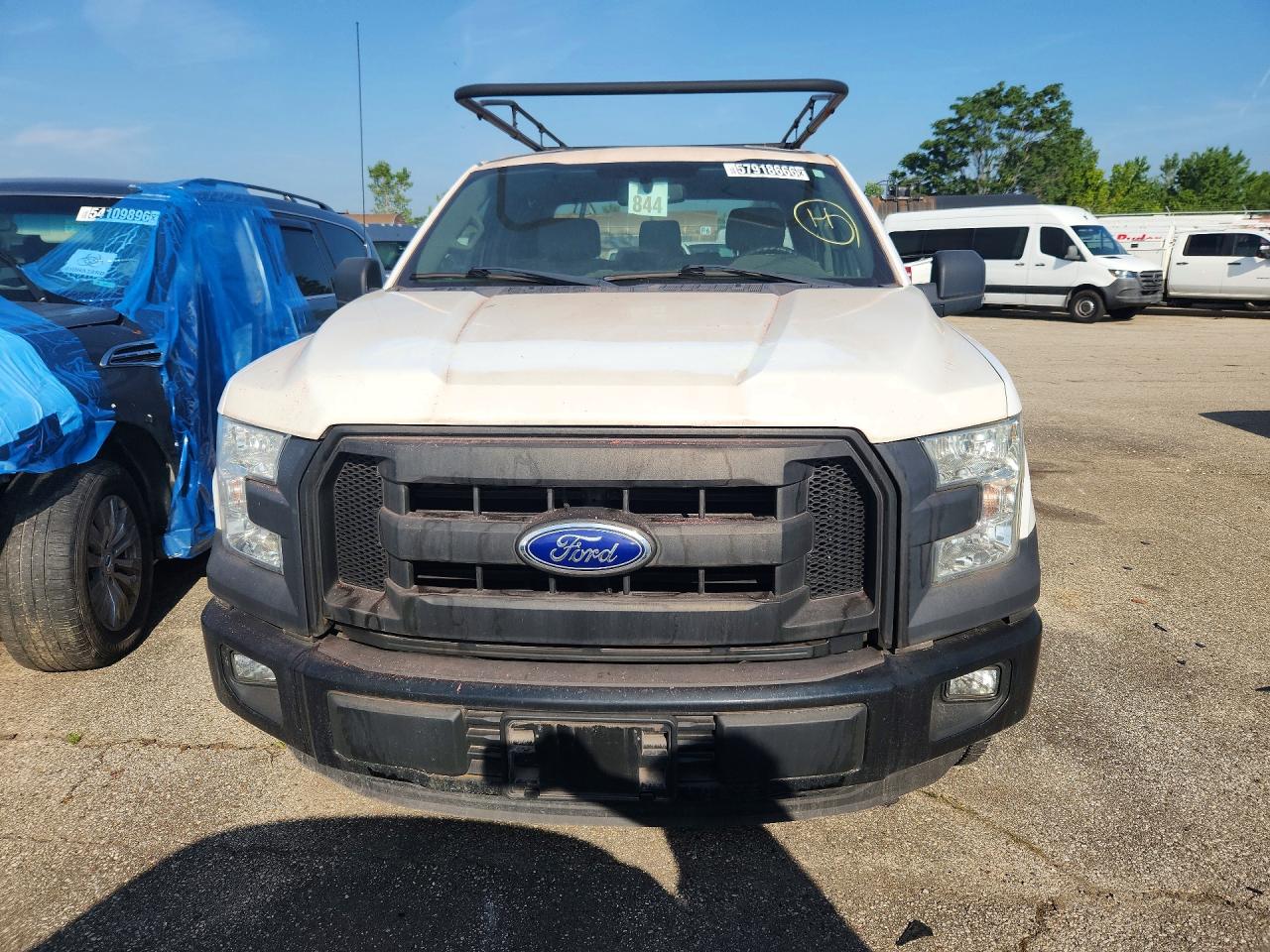 2015 Ford F150 Super Cab White vin: 1FTEX1CF5FKD21925