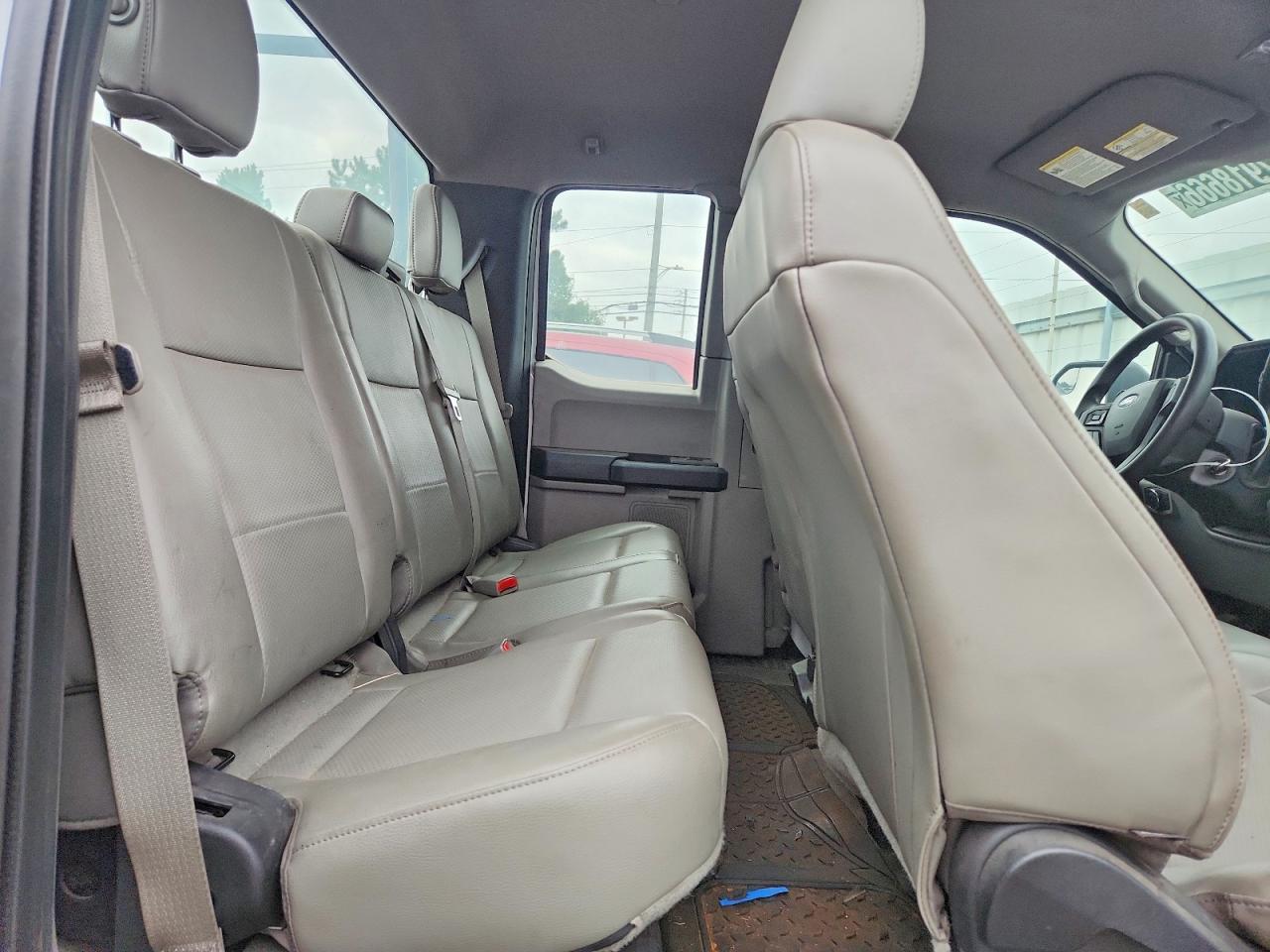 2015 Ford F150 Super Cab White vin: 1FTEX1CF5FKD21925