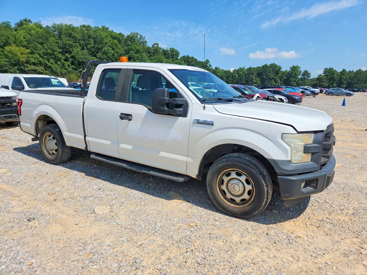 2015 Ford F150 Super Cab White vin: 1FTEX1CF6FKD50608
