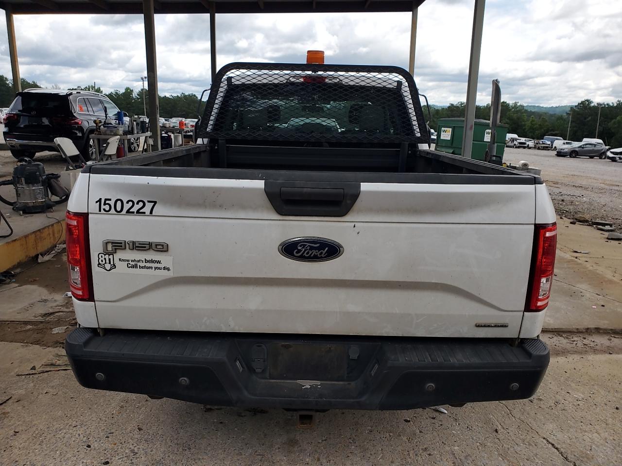 2015 Ford F150 Super Cab White vin: 1FTEX1CF6FKD50608 Damage: Tailgate, De-Identify, Removal Required