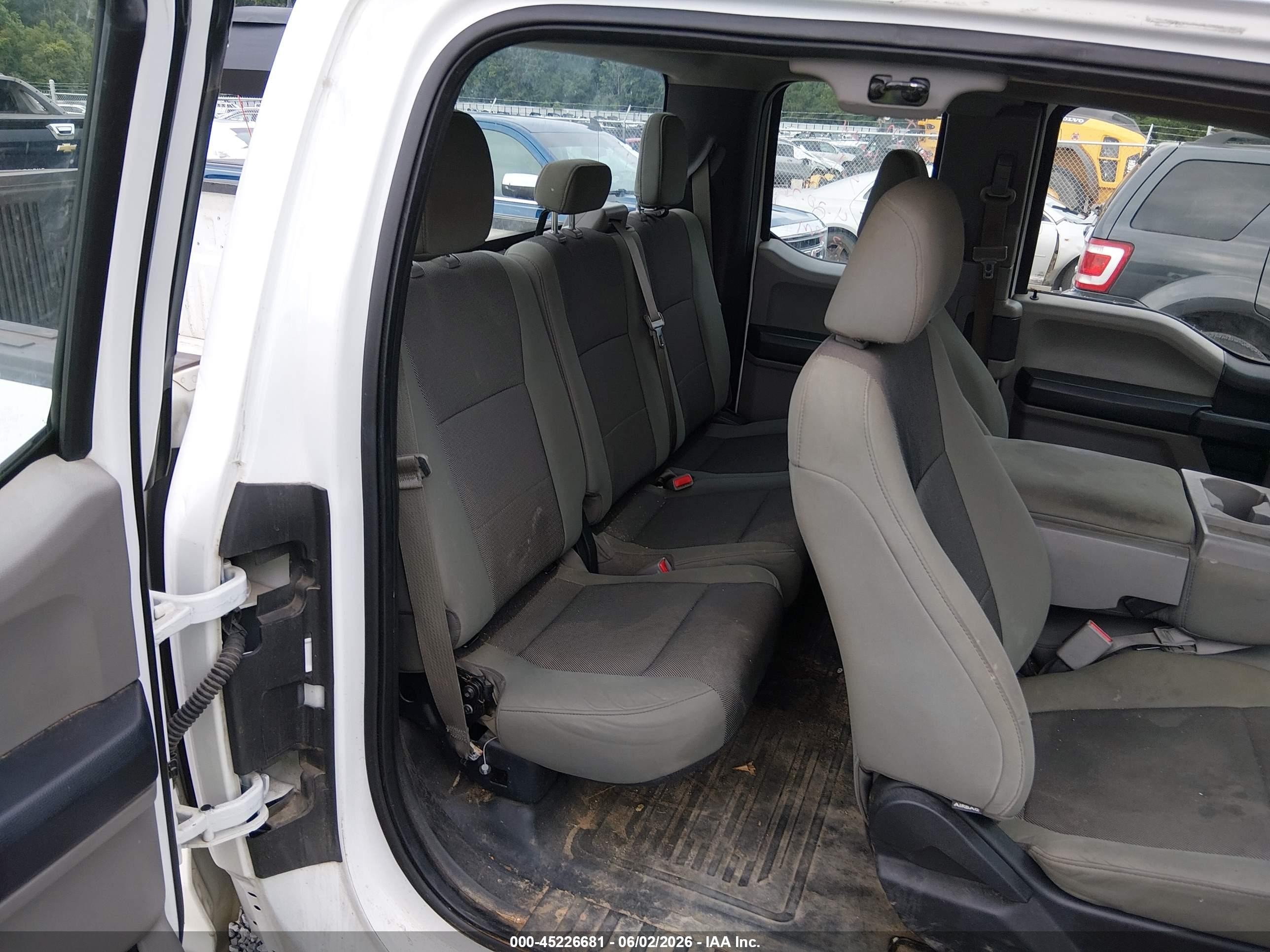 2015 Ford F-150 Xl Белый vin: 1FTEX1CF8FFB13644
