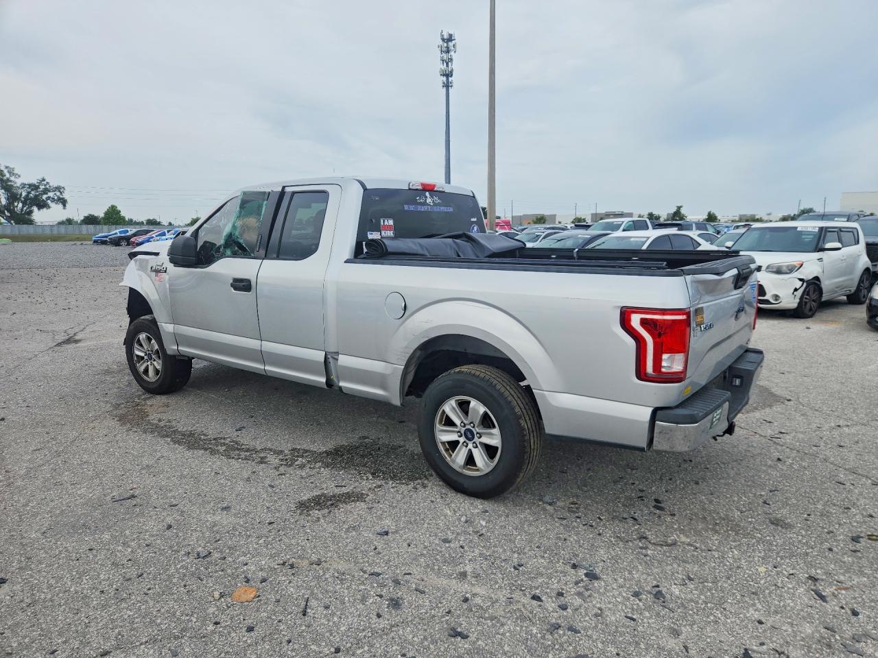 2015 Ford F150 Super Cab Silver vin: 1FTEX1CF8FKD21532