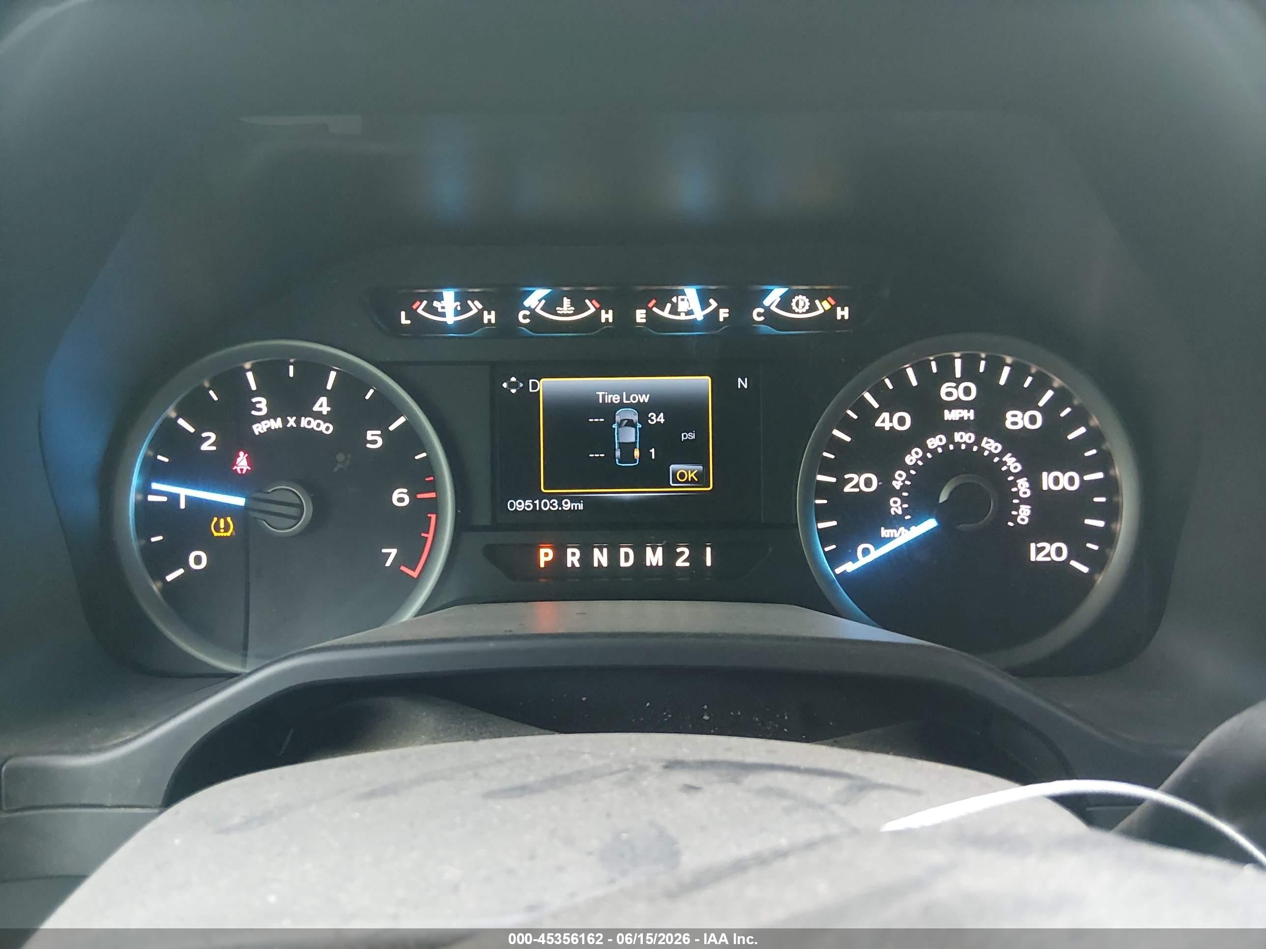 2015 Ford F-150 Xlt Серебряный vin: 1FTEX1CF8FKE28841
