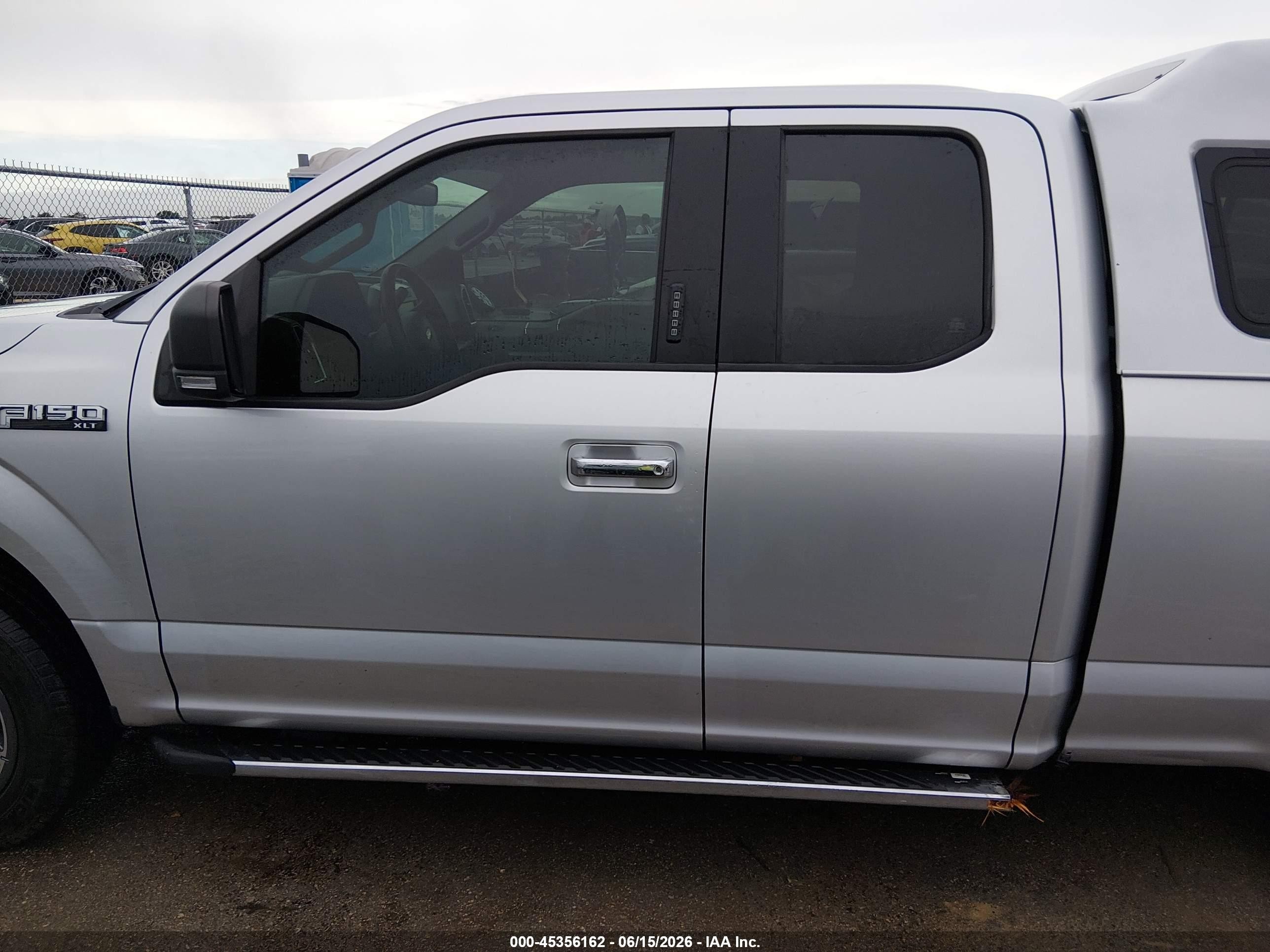 2015 Ford F-150 Xlt Серебряный vin: 1FTEX1CF8FKE28841