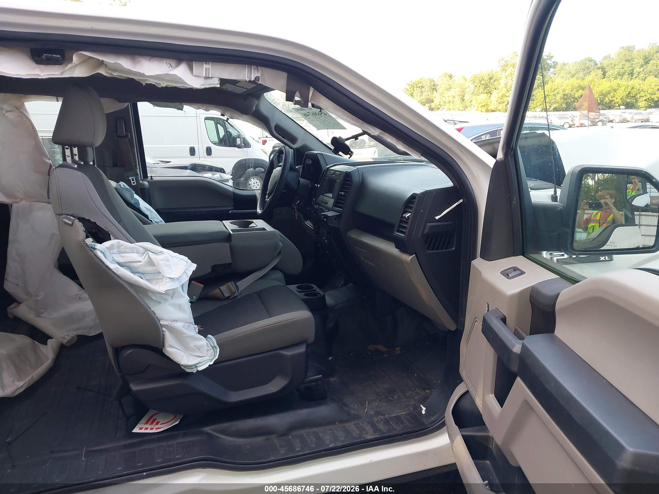 2017 Ford F-150 Xl White vin: 1FTEX1CF8HKE40930
