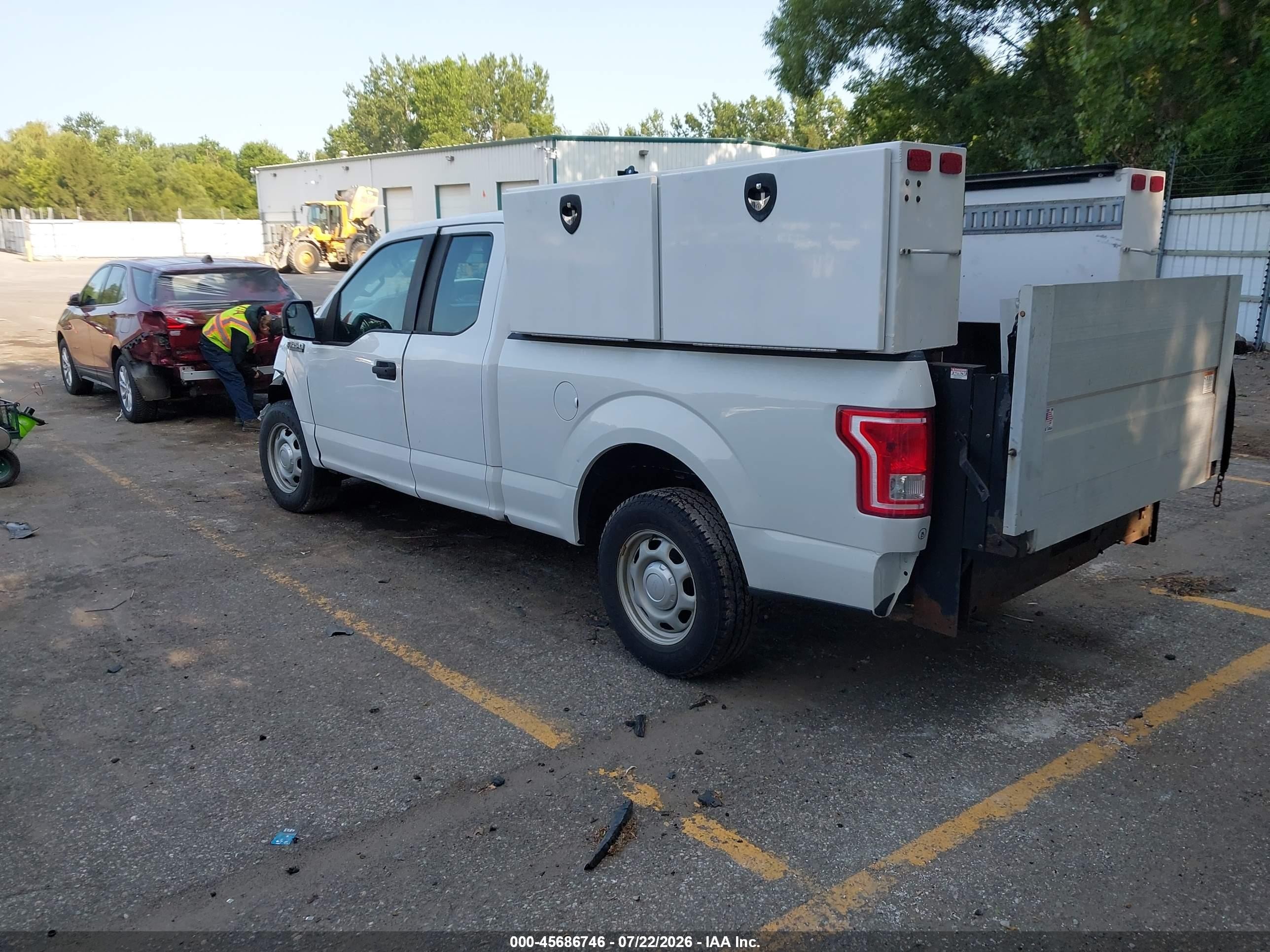 2017 Ford F-150 Xl White vin: 1FTEX1CF8HKE40930