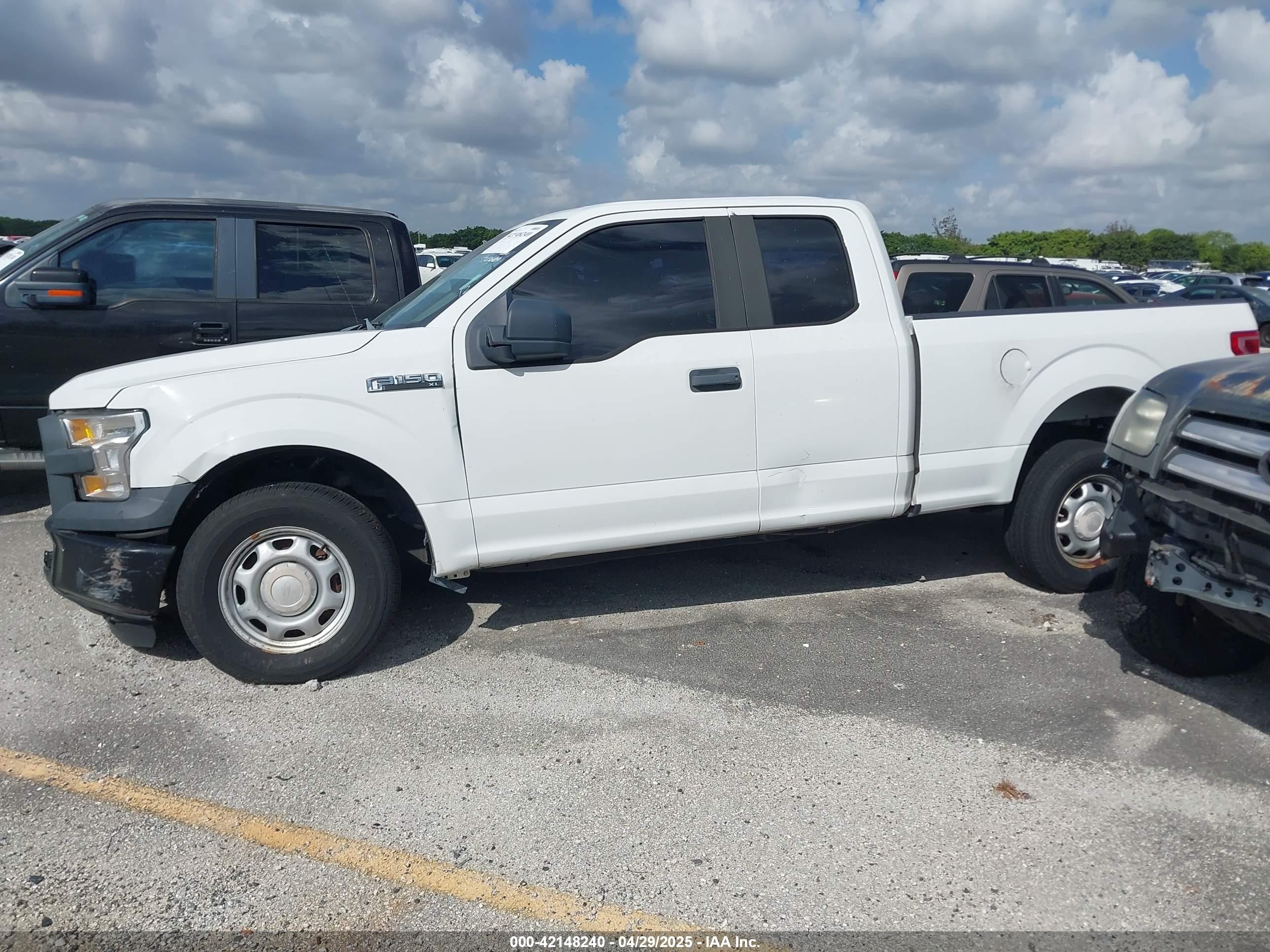 2015 Ford F-150 Xl White vin: 1FTEX1CF9FFB38827