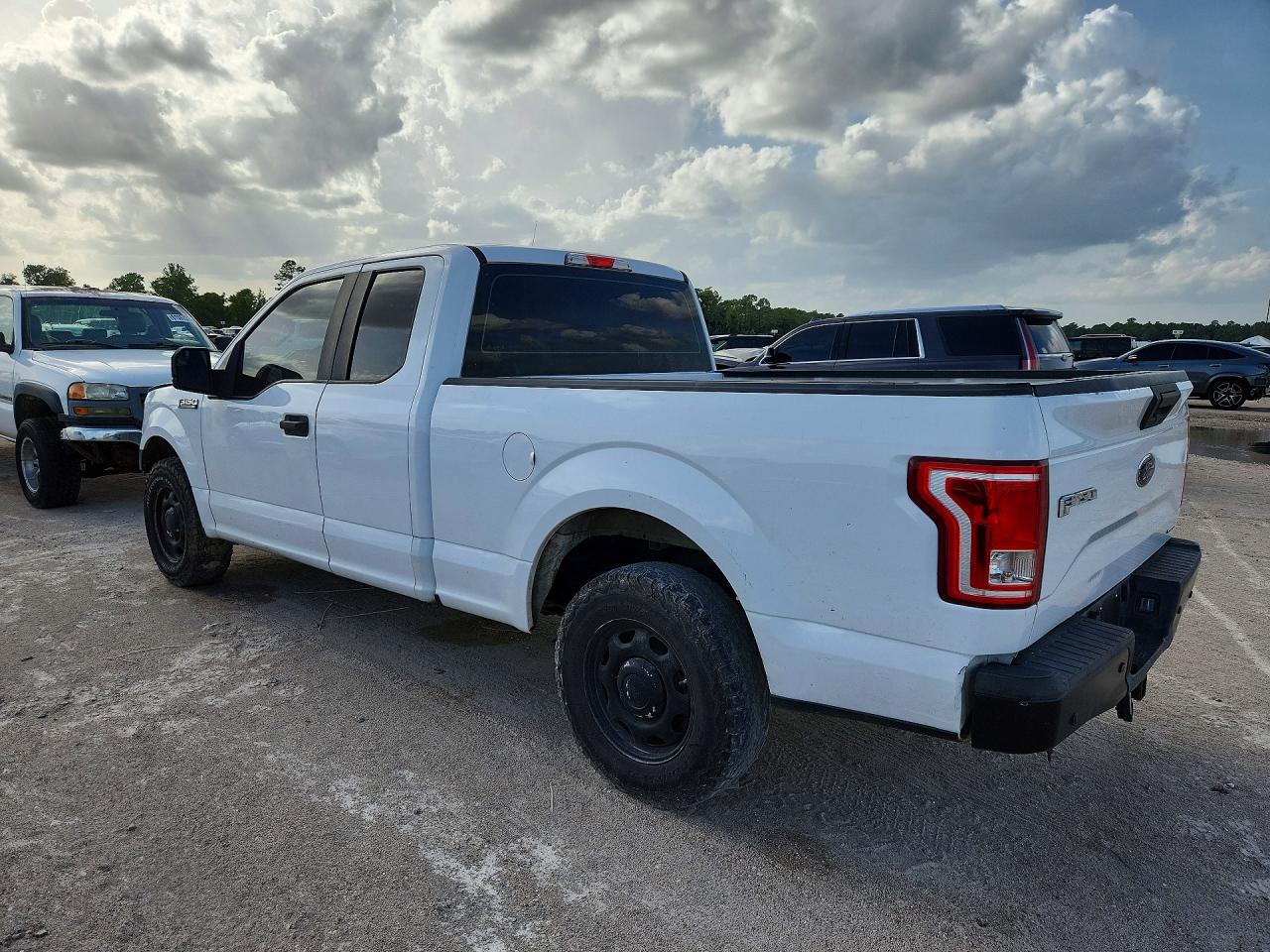 2015 Ford F150 Super Cab Белый vin: 1FTEX1CF9FKD85157