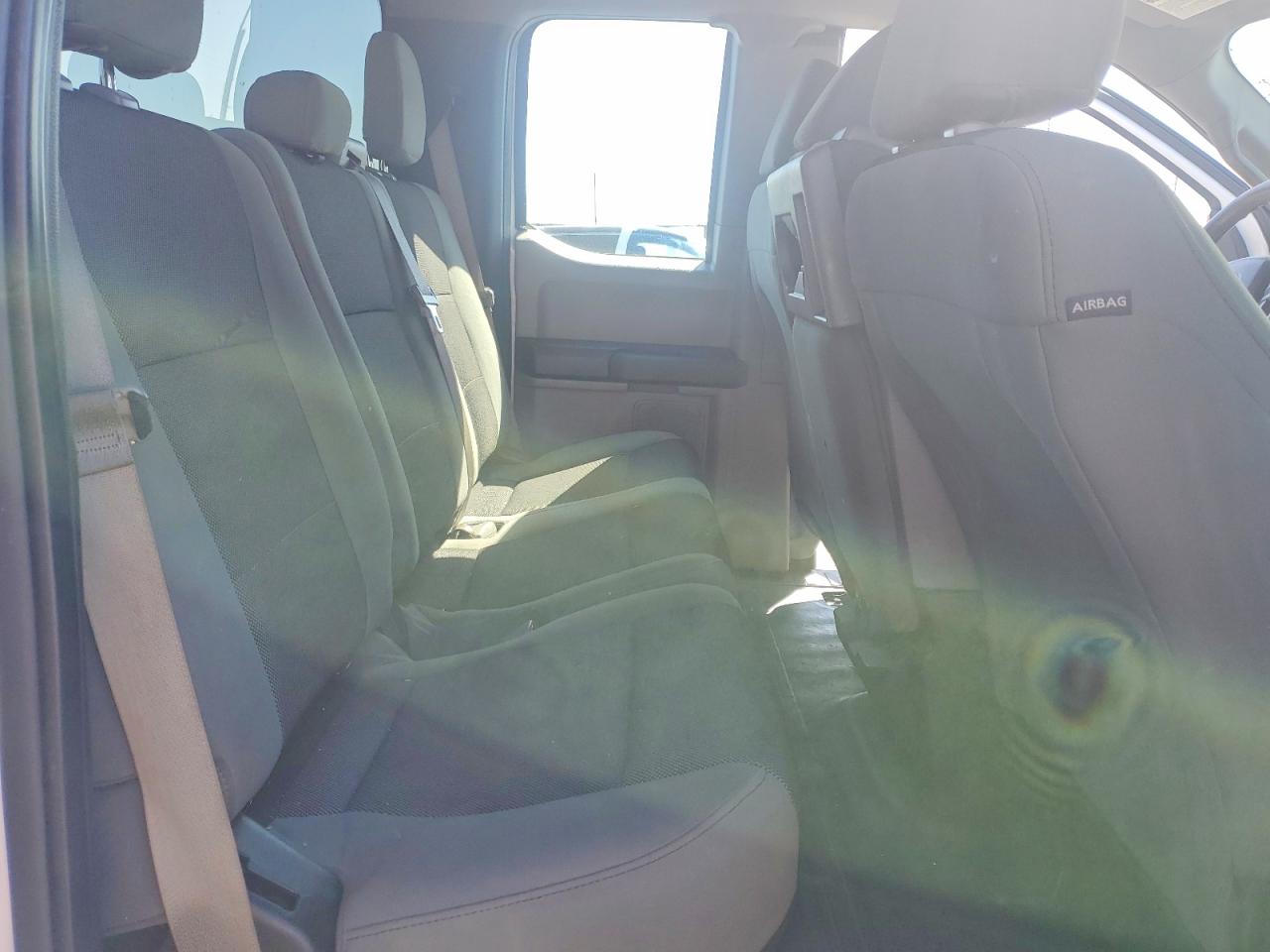 2015 Ford F150 Super Cab White vin: 1FTEX1CG8FKF18306