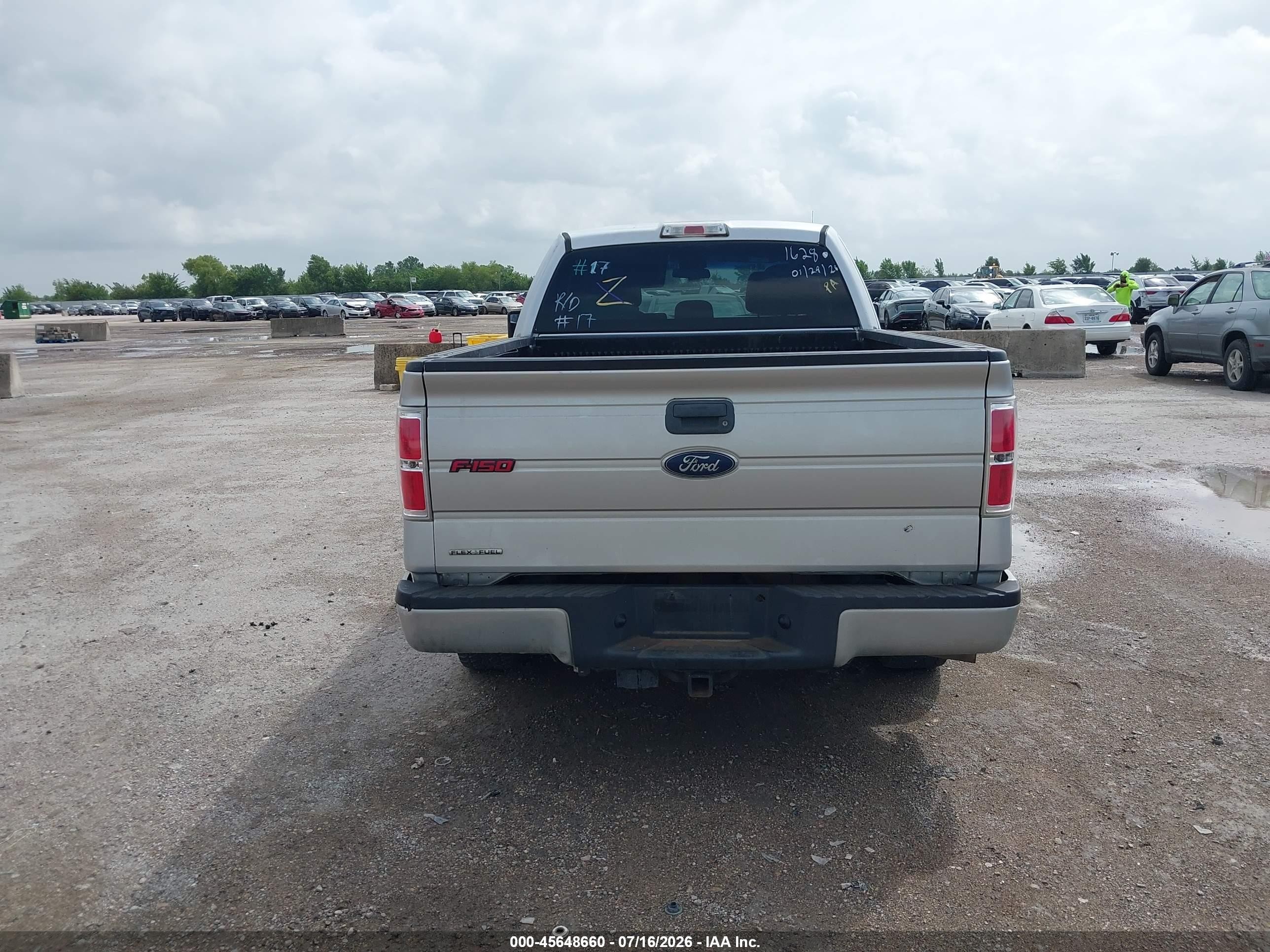 2013 Ford F-150 Xlt Silver vin: 1FTEX1CM0DFC94704