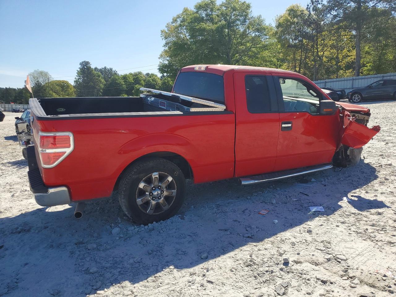 2013 Ford F150 Super Cab Red vin: 1FTEX1CM0DFD89442