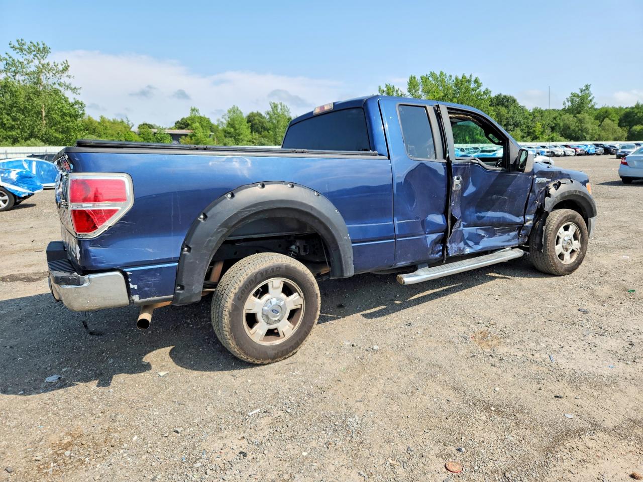 2014 Ford F150 Super Cab Blue vin: 1FTEX1CM0EFA24776