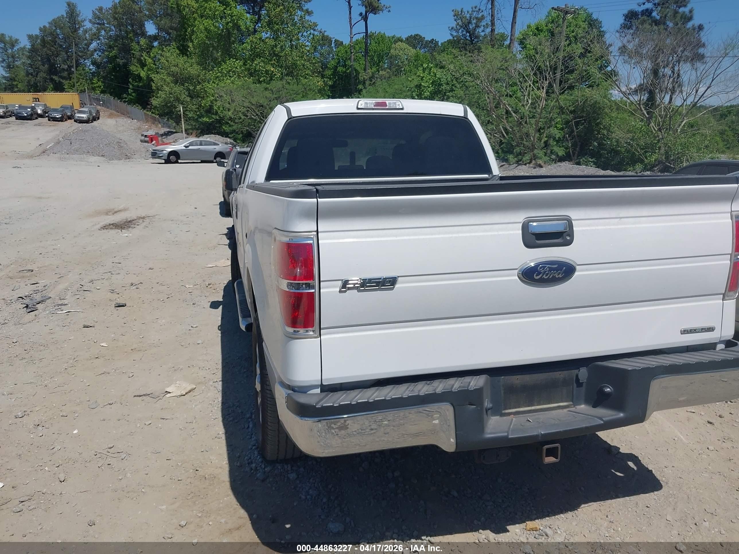 2014 Ford F-150 Xlt White vin: 1FTEX1CM0EFB14414