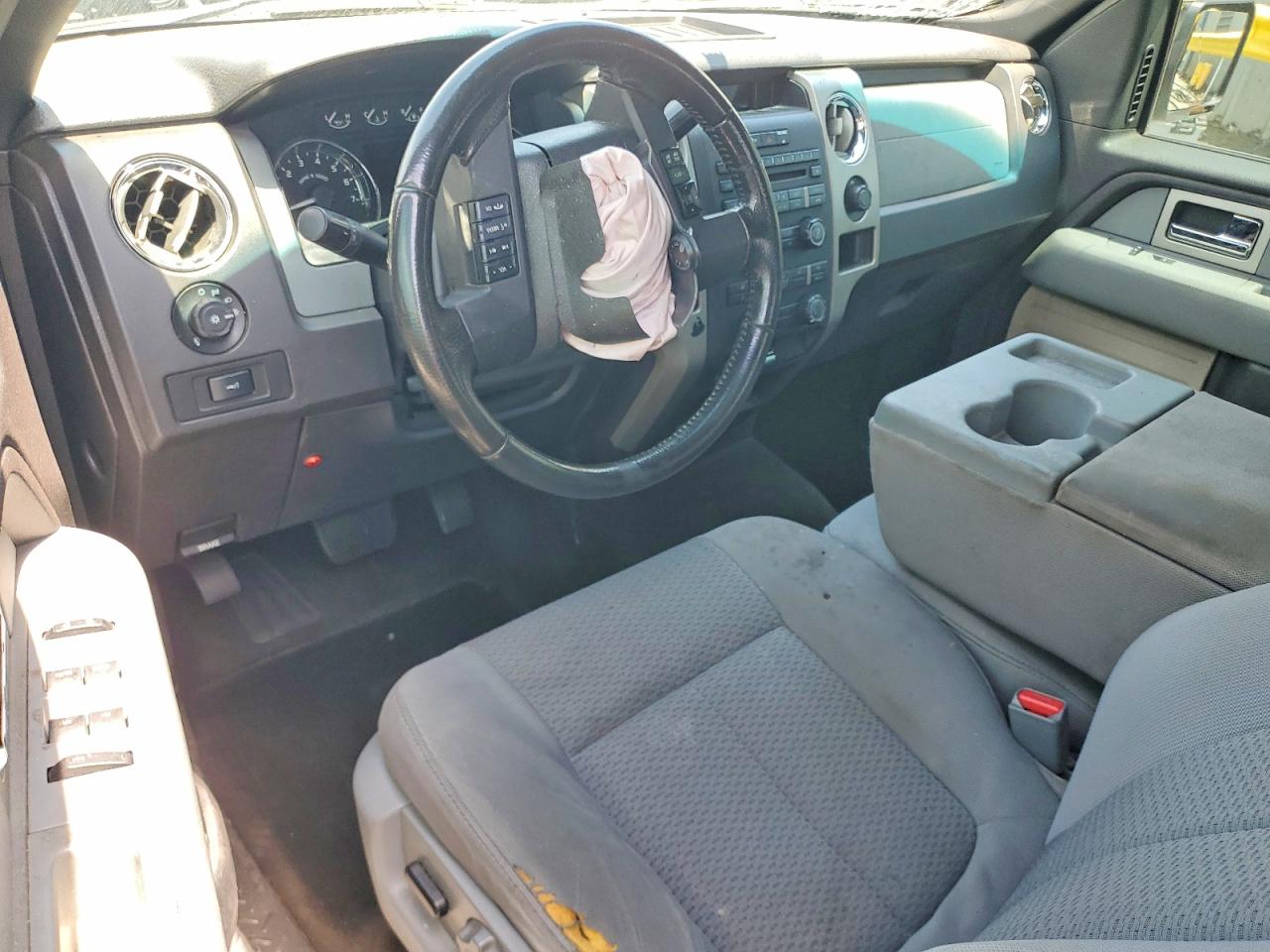 2011 Ford F150 Super Cab White vin: 1FTEX1CM1BFA48757
