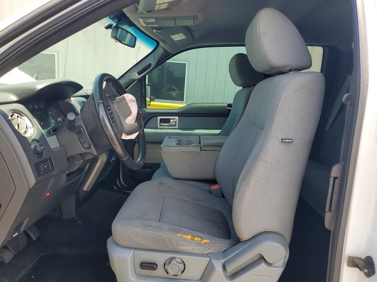 2011 Ford F150 Super Cab White vin: 1FTEX1CM1BFA48757