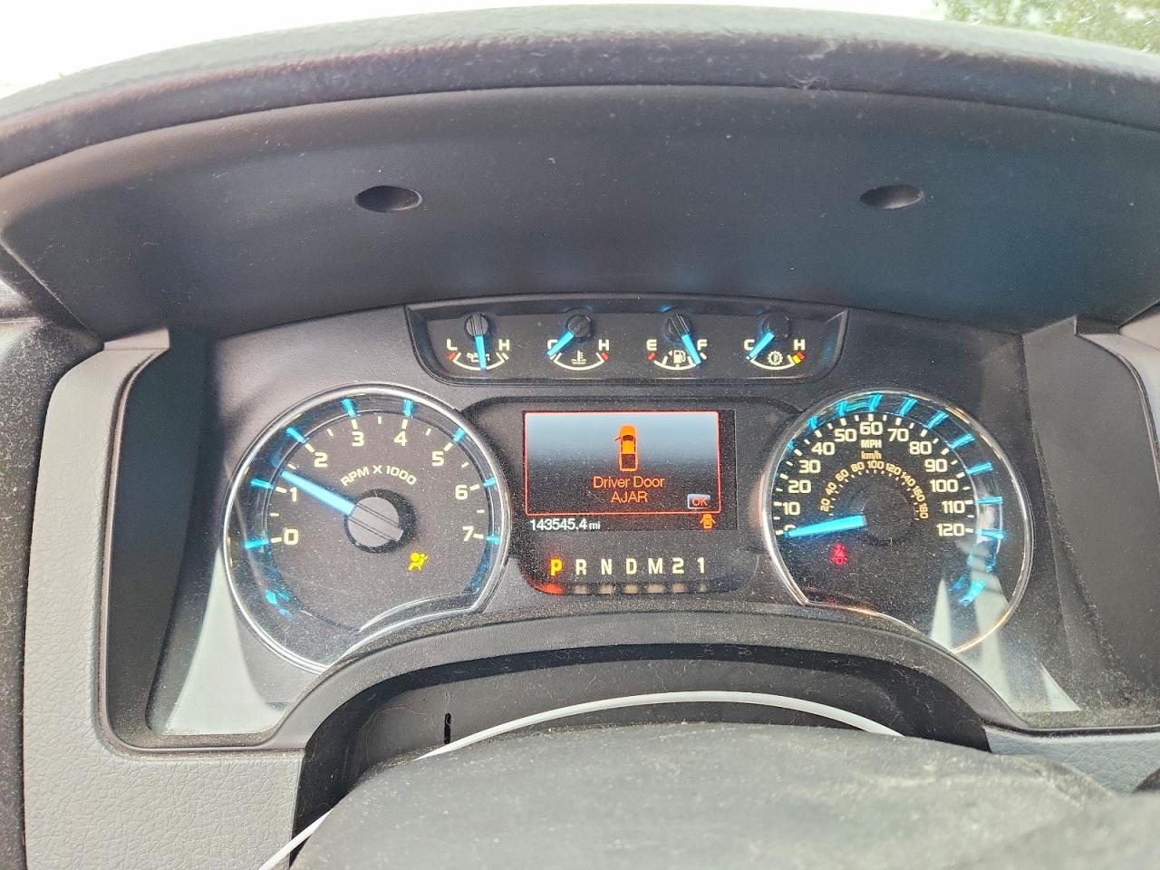 2011 Ford F150 Super Cab White vin: 1FTEX1CM1BFC70084