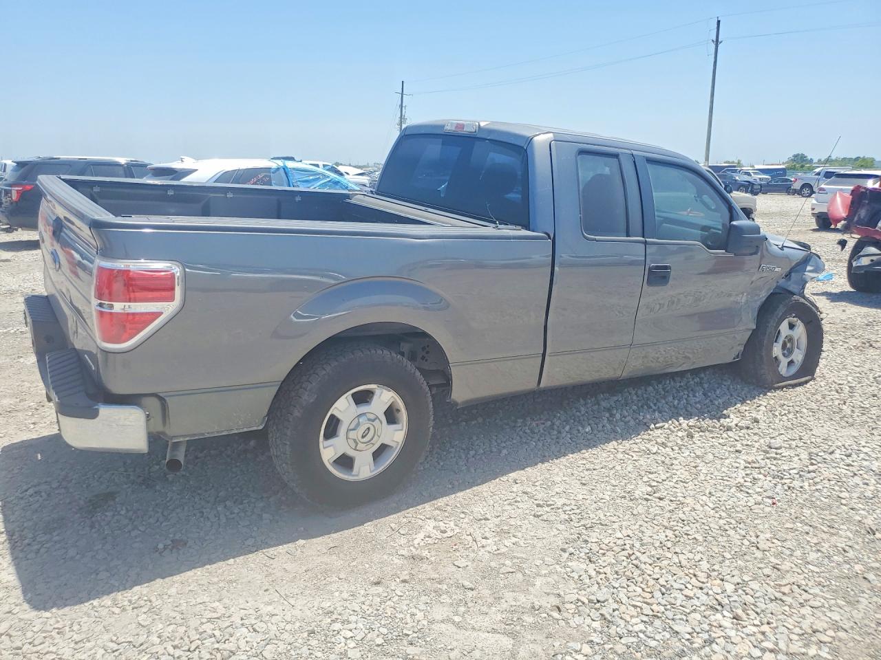 2013 Ford F150 Super Cab Gray vin: 1FTEX1CM1DFC64367