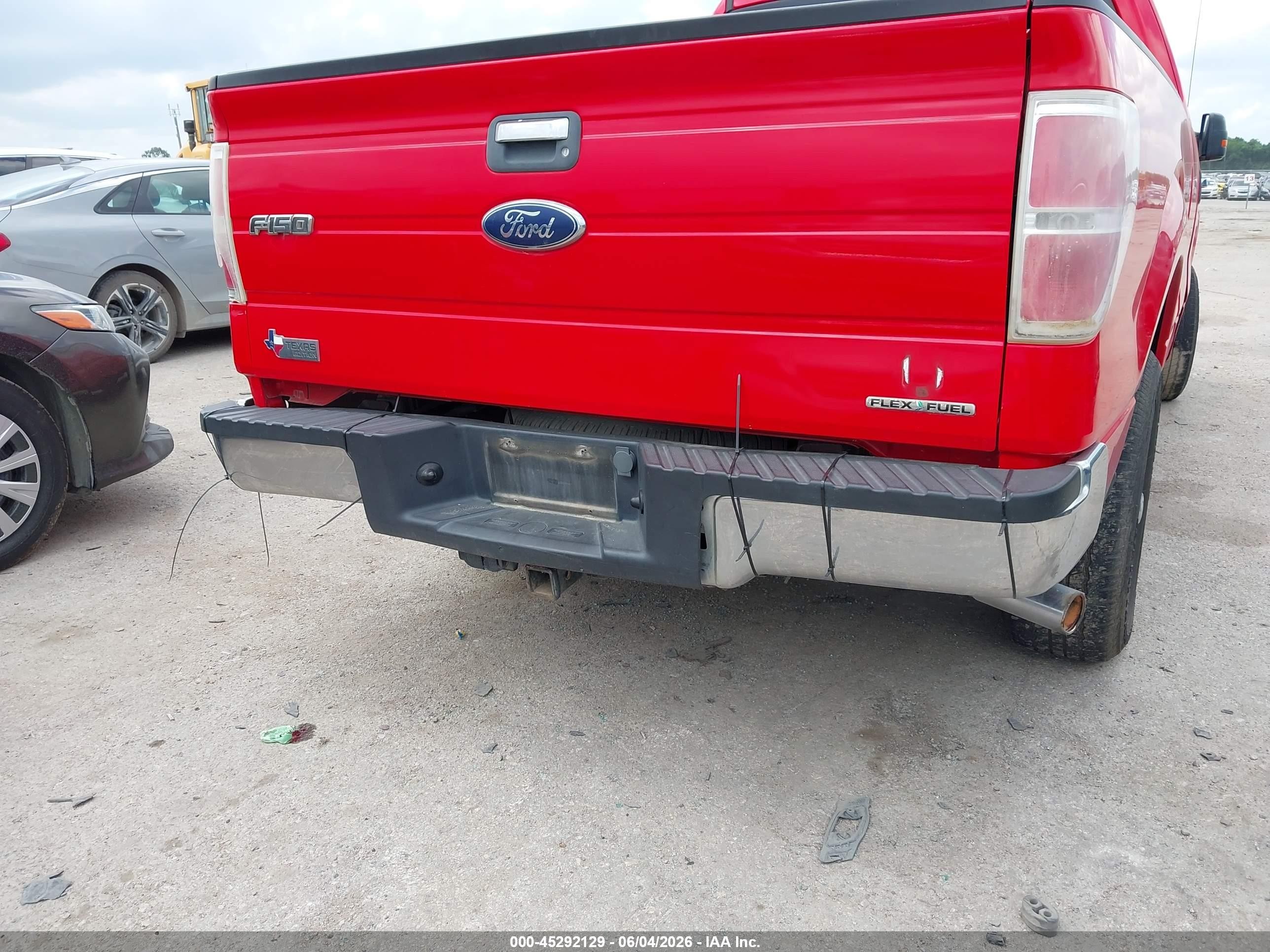 2011 Ford F-150 Xlt Red vin: 1FTEX1CM2BFA50274