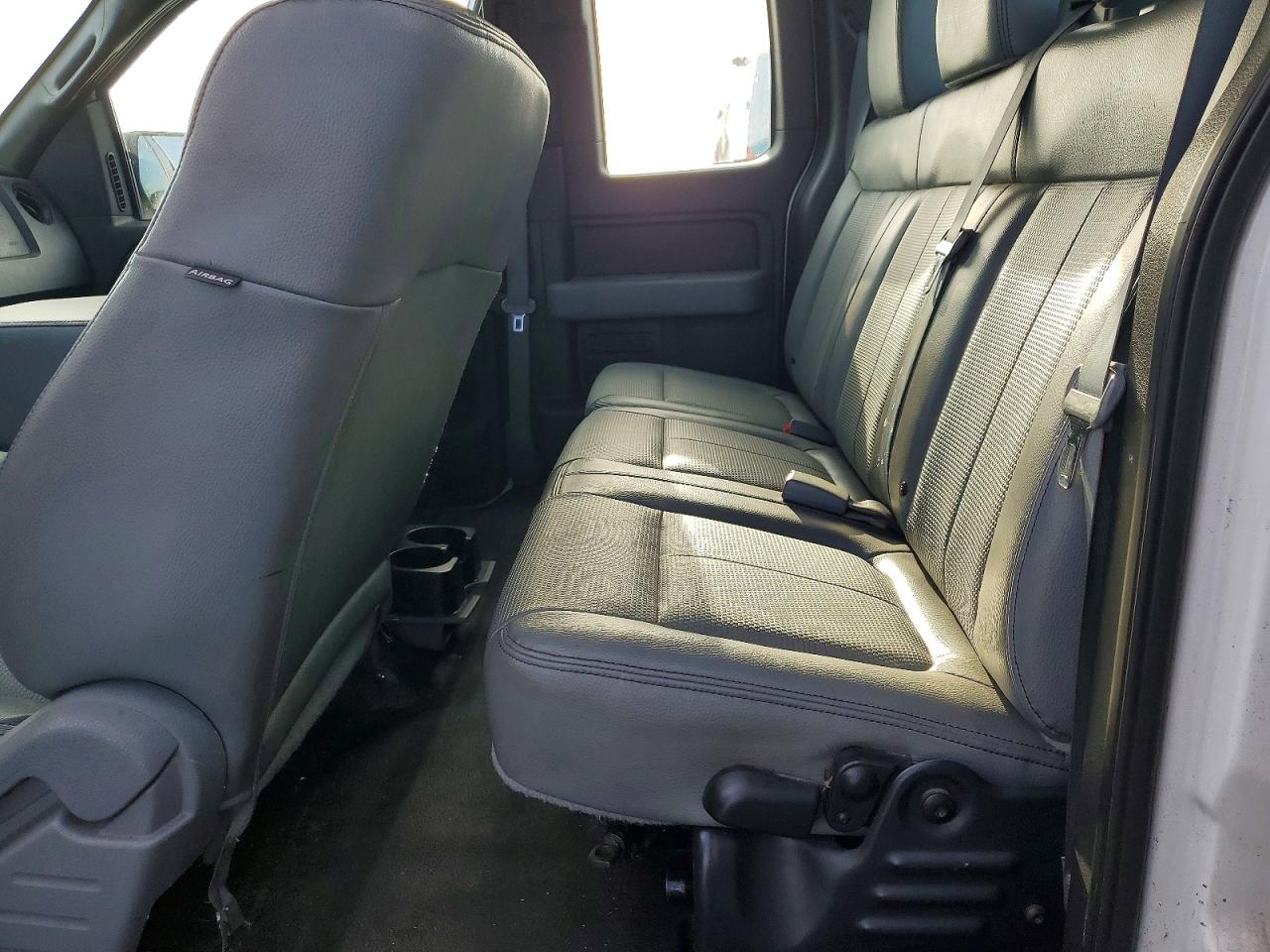 2012 Ford F150 Super Cab White vin: 1FTEX1CM2CFB36802