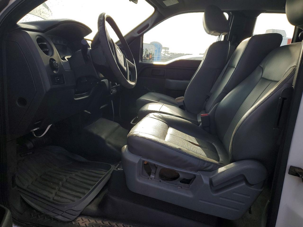 2012 Ford F150 Super Cab White vin: 1FTEX1CM2CFB36802