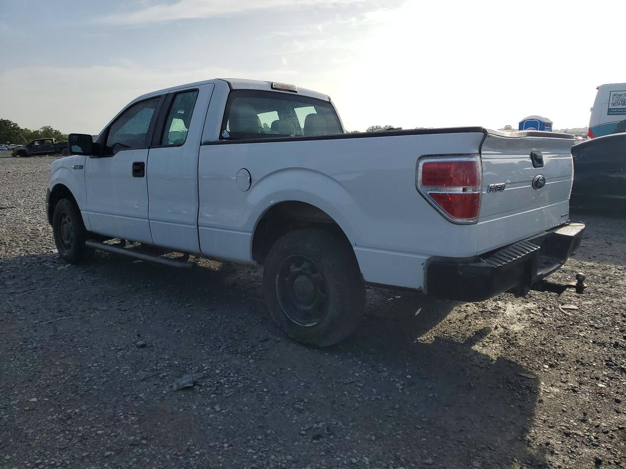 2012 Ford F150 Super Cab White vin: 1FTEX1CM2CFB36802