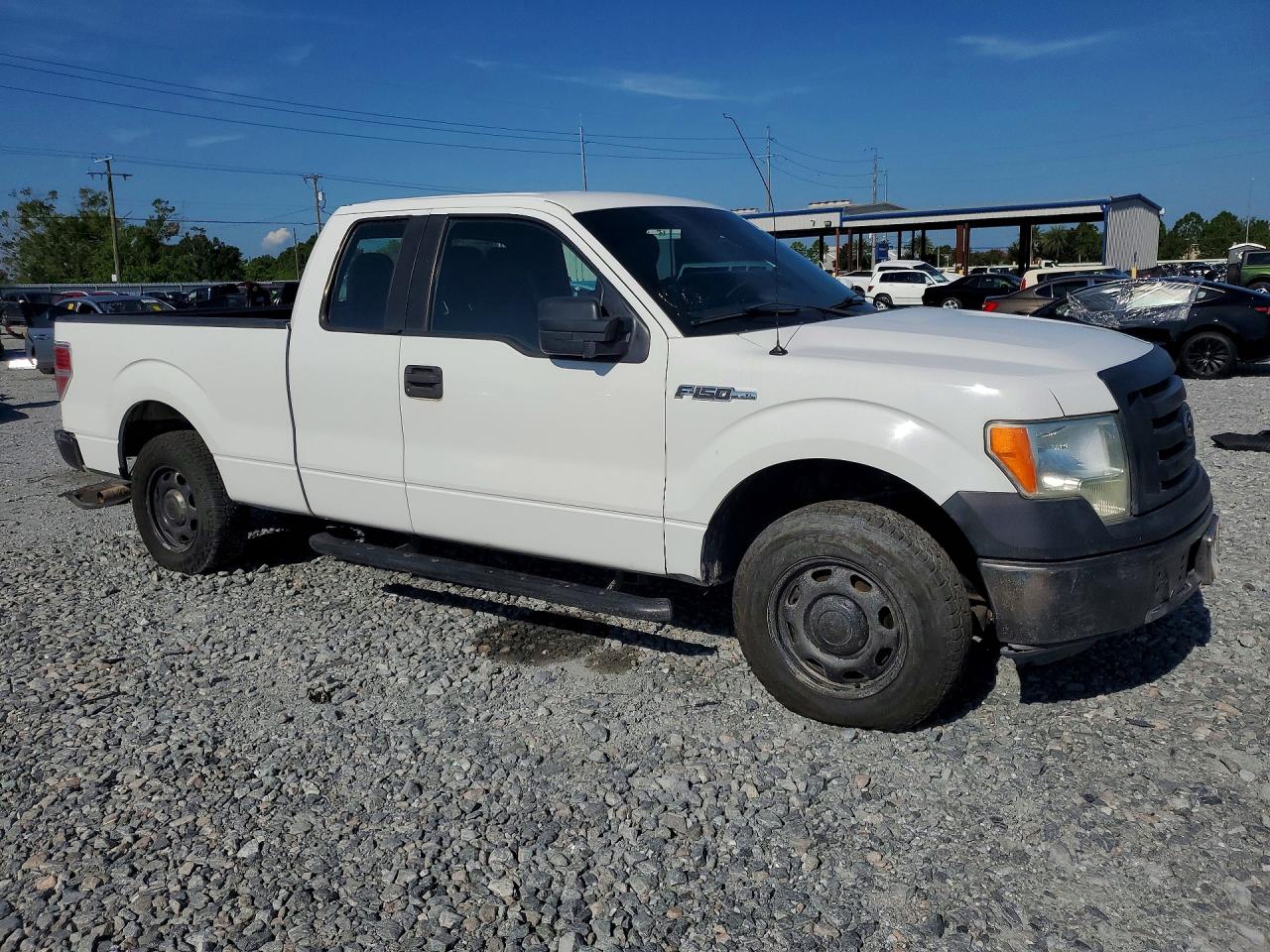 2012 Ford F150 Super Cab White vin: 1FTEX1CM2CFB36802