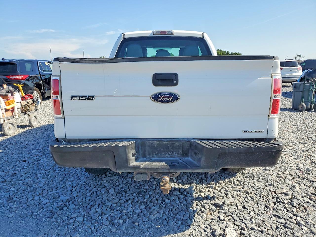 2012 Ford F150 Super Cab White vin: 1FTEX1CM2CFB36802