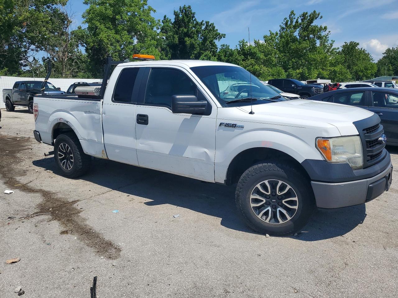2014 Ford F150 Super Cab Белый vin: 1FTEX1CM2EFA44477