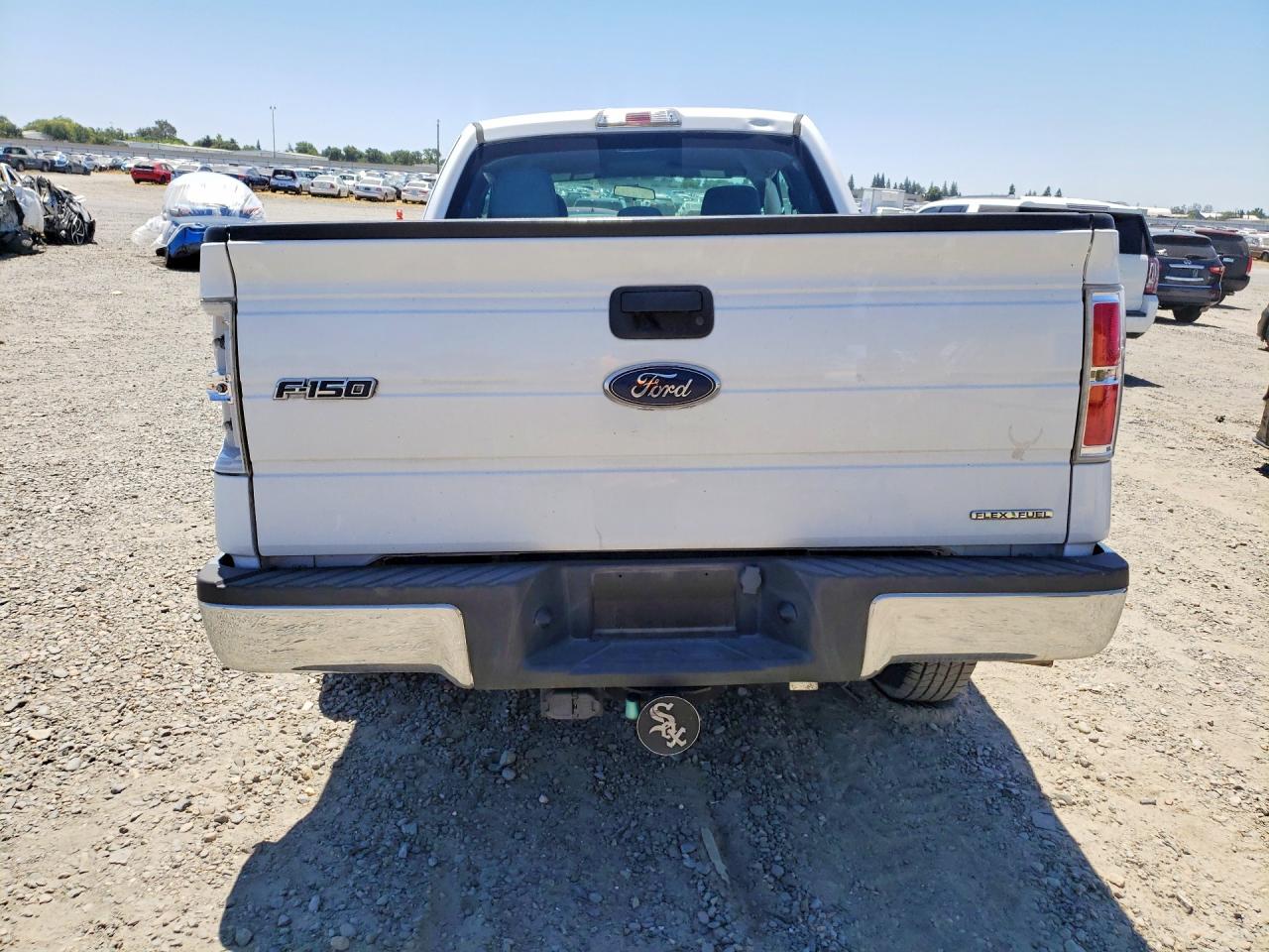 2014 Ford F150 Super Cab White vin: 1FTEX1CM2EKE84982