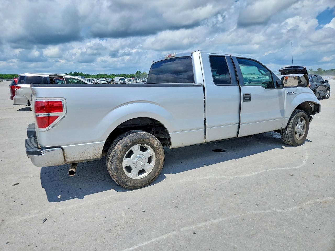 2011 Ford F150 Super Cab Gray vin: 1FTEX1CM3BFC69826