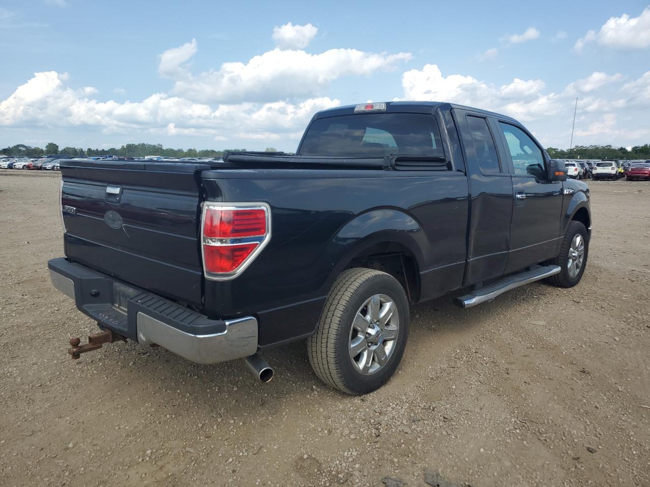 2013 Ford F150 Super Cab Black vin: 1FTEX1CM3DFB52573