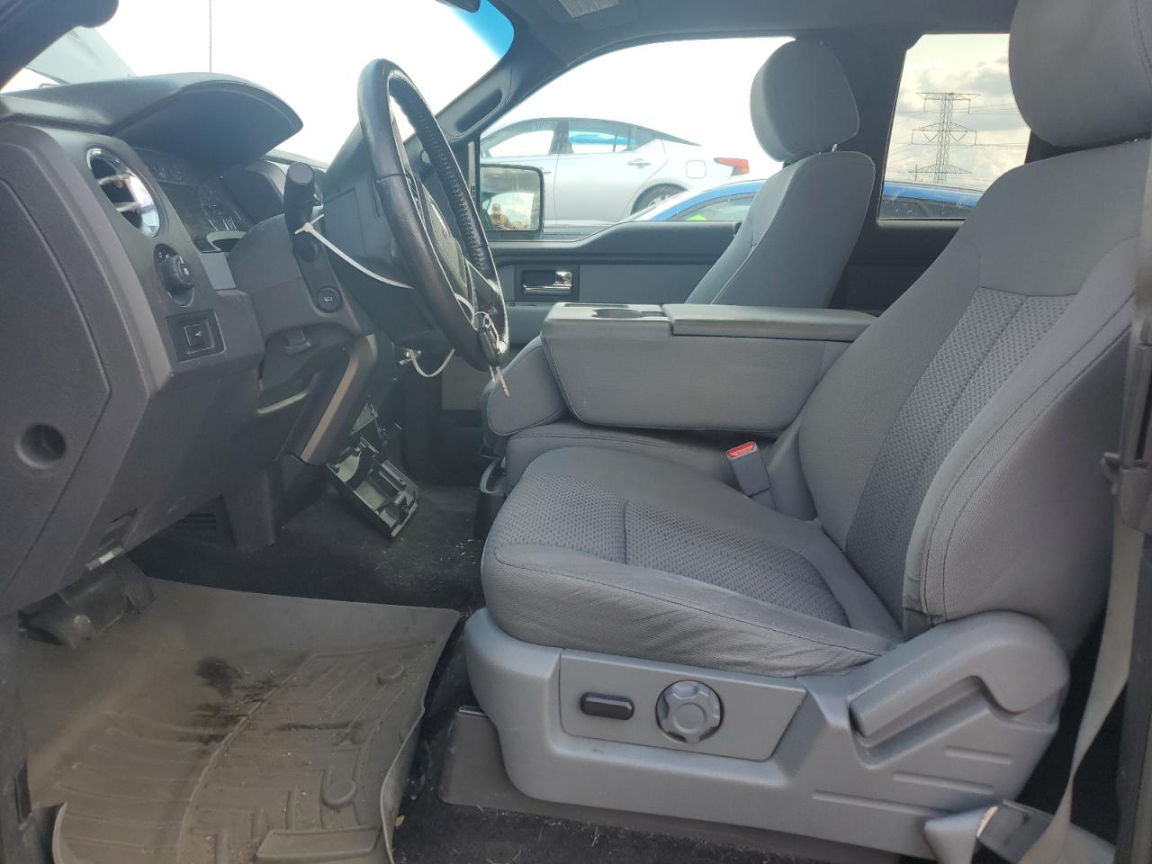 2013 Ford F150 Super Cab Black vin: 1FTEX1CM3DFB52573