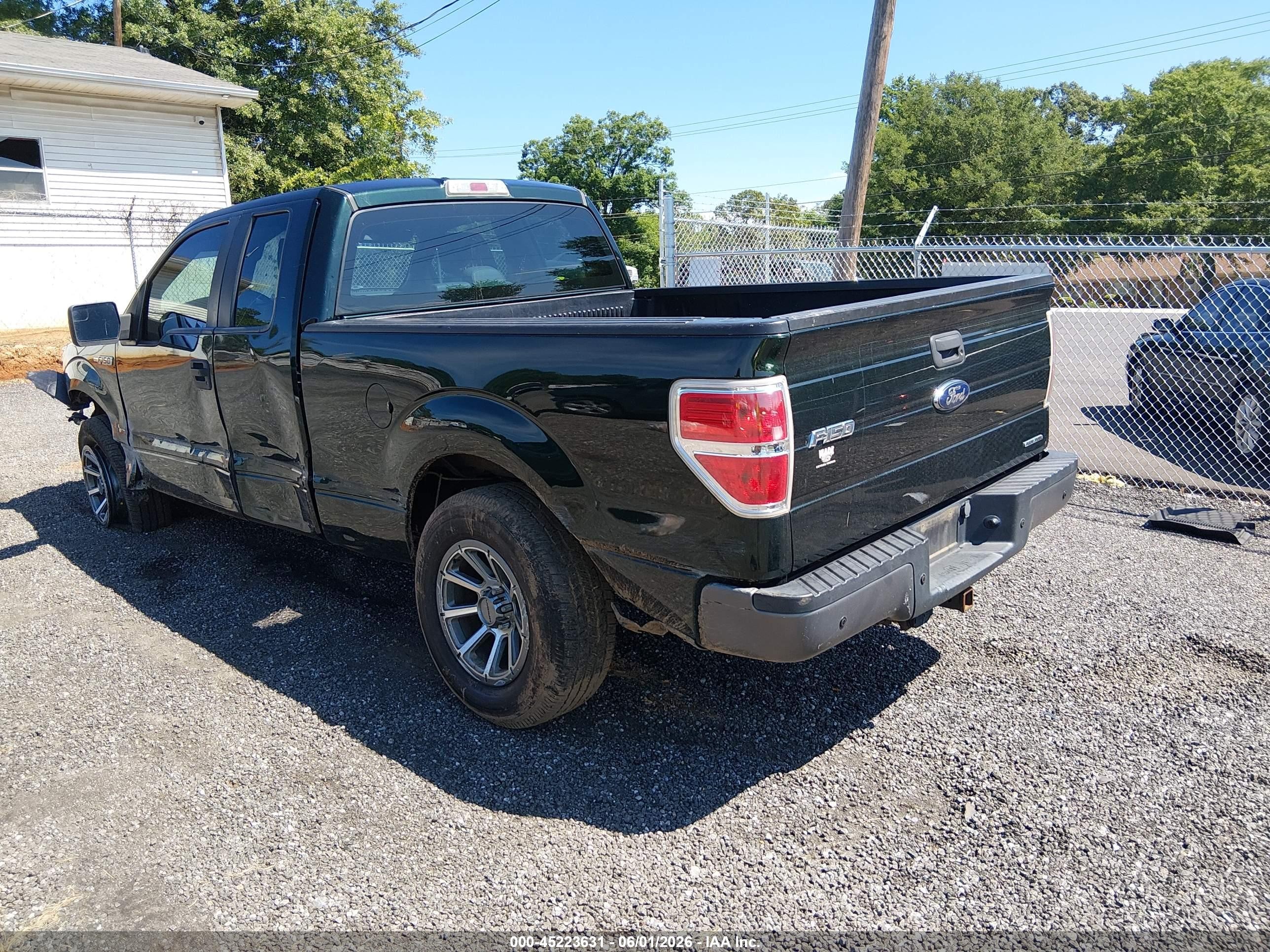 2014 Ford F-150 Xl Green vin: 1FTEX1CM3EFB18151