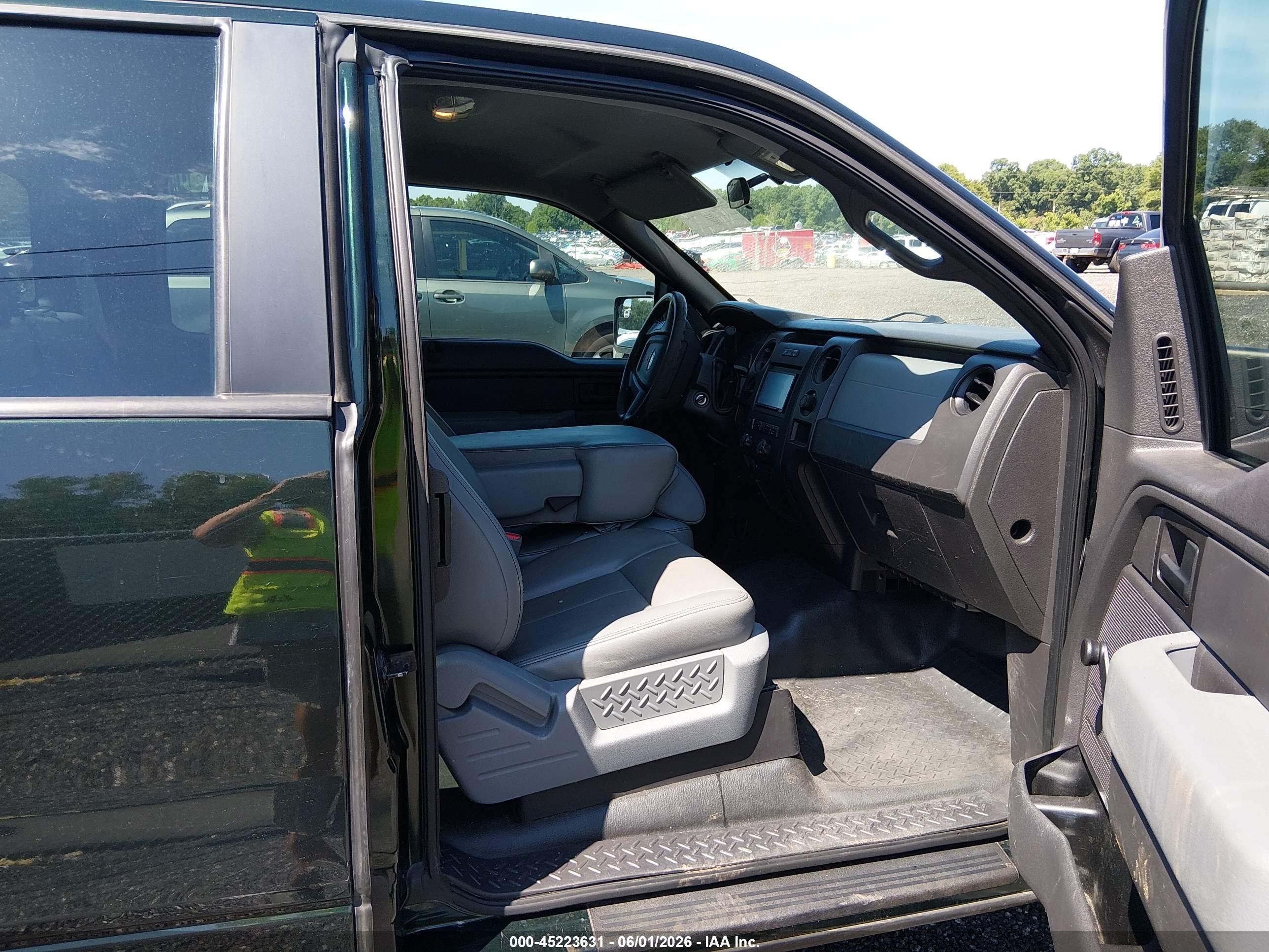 2014 Ford F-150 Xl Green vin: 1FTEX1CM3EFB18151