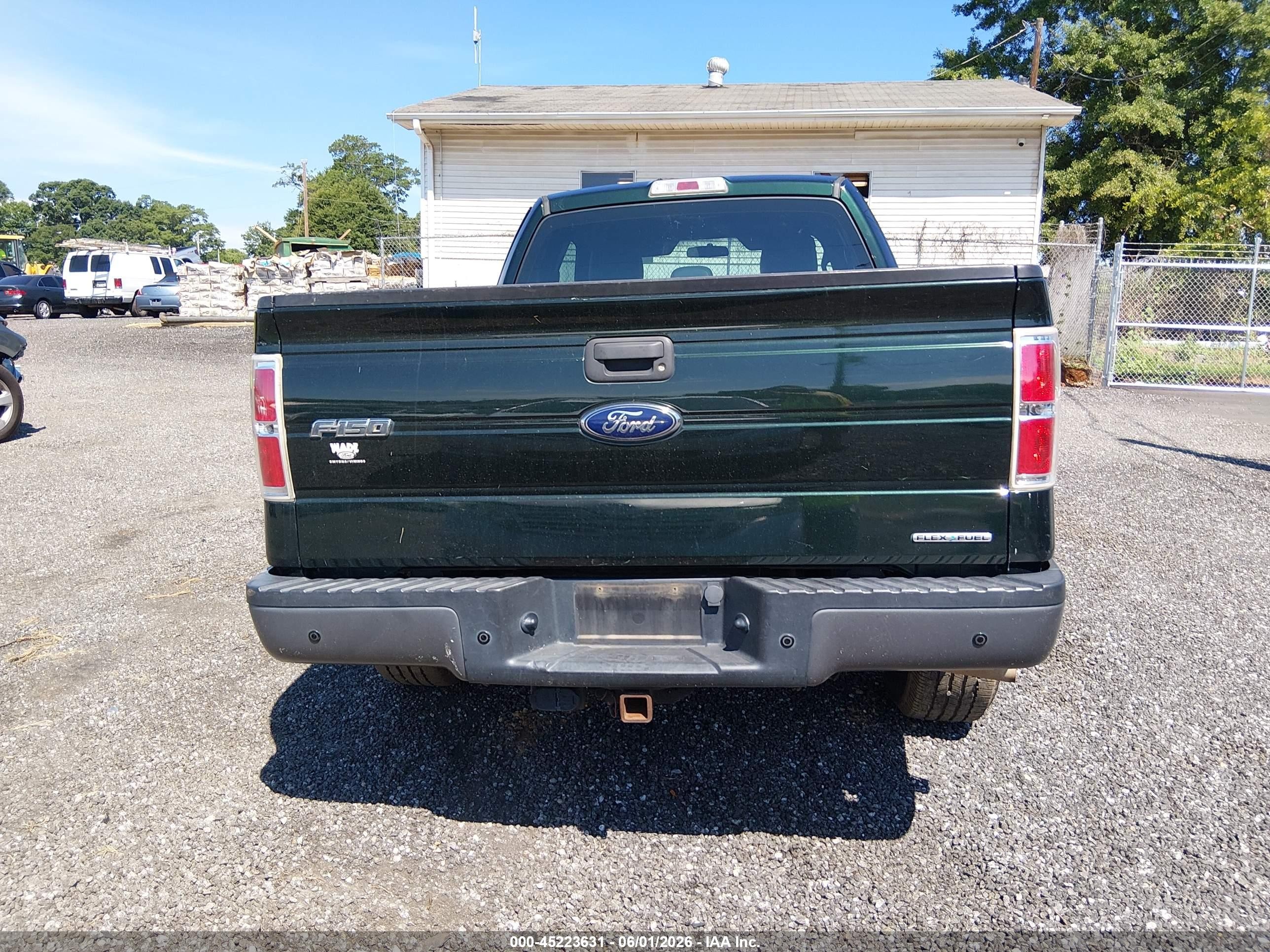 2014 Ford F-150 Xl Green vin: 1FTEX1CM3EFB18151