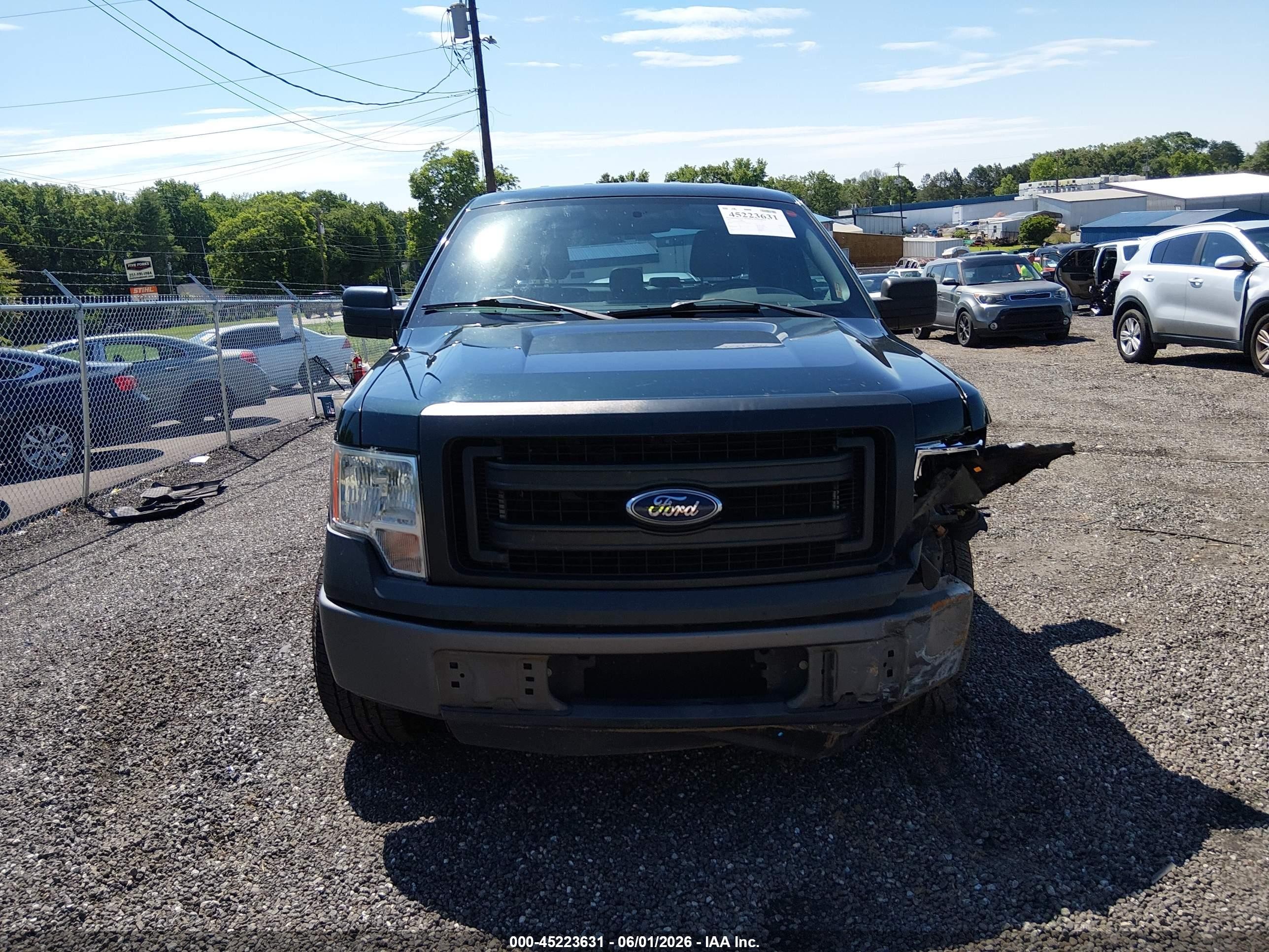 2014 Ford F-150 Xl Green vin: 1FTEX1CM3EFB18151