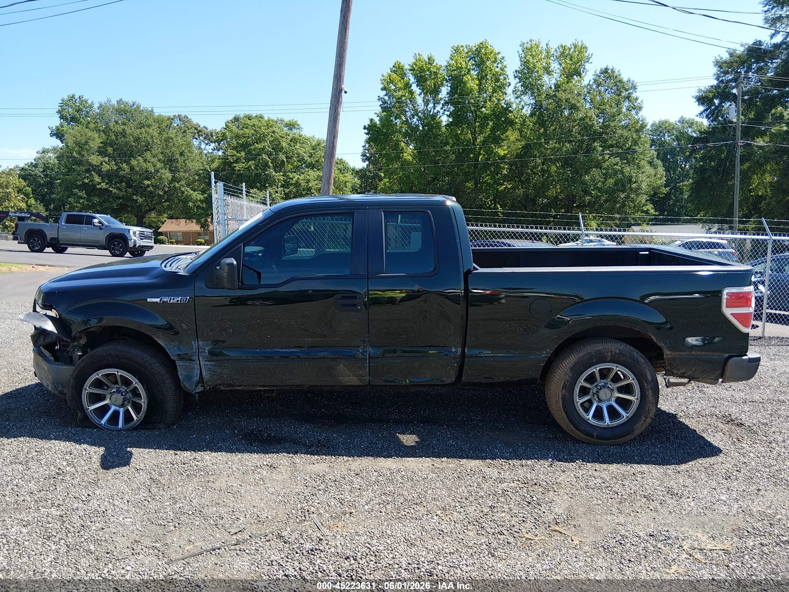 2014 Ford F-150 Xl Green vin: 1FTEX1CM3EFB18151