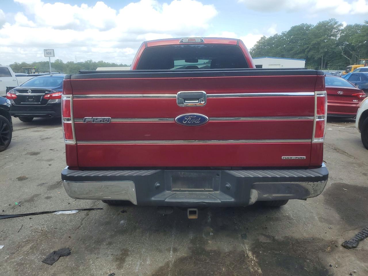 2014 Ford F150 Super Cab Red vin: 1FTEX1CM3EFB80729