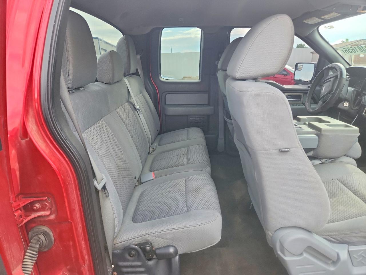 2011 Ford F150 Super Cab Red vin: 1FTEX1CM4BFA25392